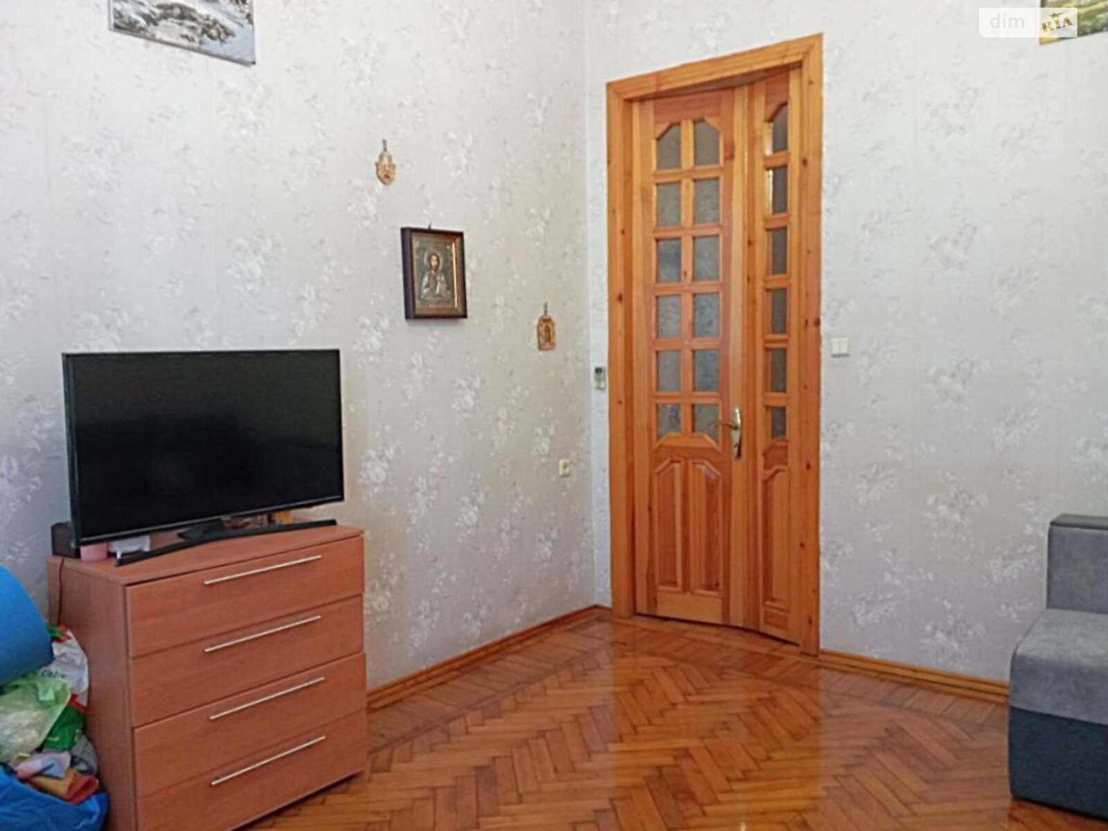 трехкомнатная квартира в Одессе, район Центр, на ул. Новосельского 98 в аренду на долгий срок помесячно фото 1 трехкомнатная квартира в Одессе, район Центр, на ул. Новосельского 98 в аренду на долгий срок помесячно фото 1