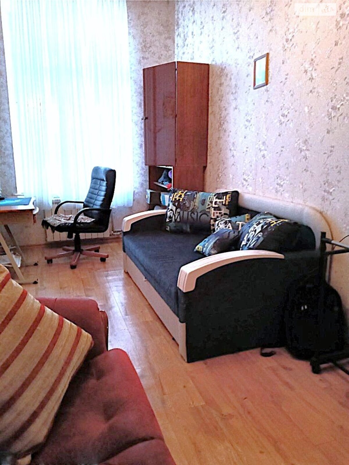 трехкомнатная квартира в Одессе, район Центр, на ул. Новосельского 98 в аренду на долгий срок помесячно фото 1 трехкомнатная квартира в Одессе, район Центр, на ул. Новосельского 98 в аренду на долгий срок помесячно фото 1