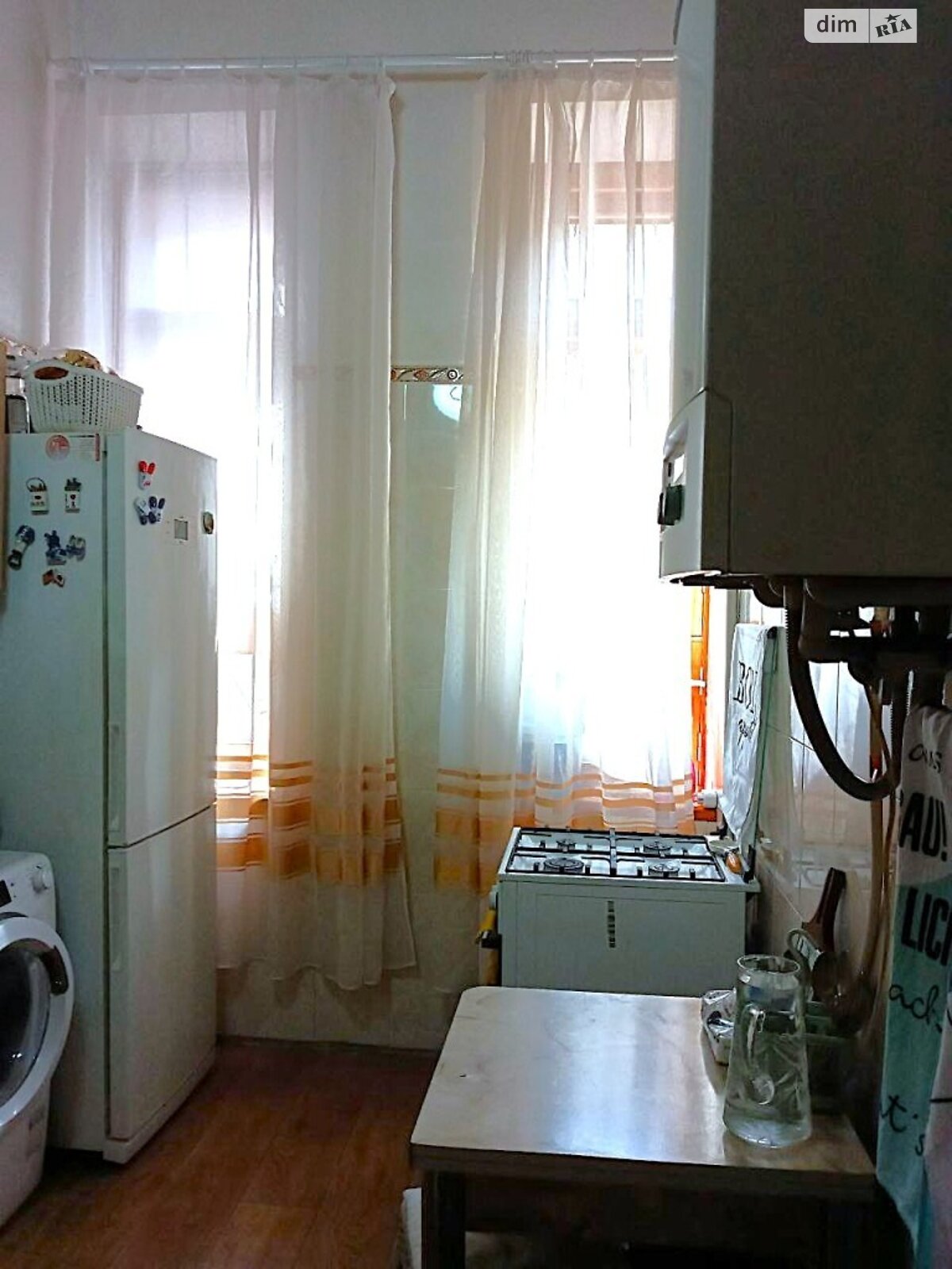 трехкомнатная квартира в Одессе, район Центр, на ул. Новосельского 98 в аренду на долгий срок помесячно фото 1 трехкомнатная квартира в Одессе, район Центр, на ул. Новосельского 98 в аренду на долгий срок помесячно фото 1