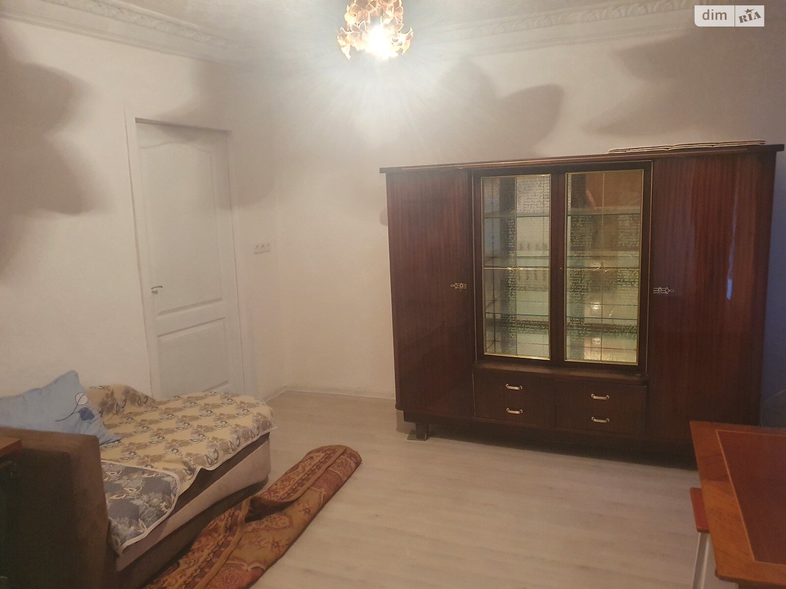 двухкомнатная квартира с мебелью в Одессе, район Приморский, на ул. Новосельского 28 в аренду на долгий срок помесячно фото 1