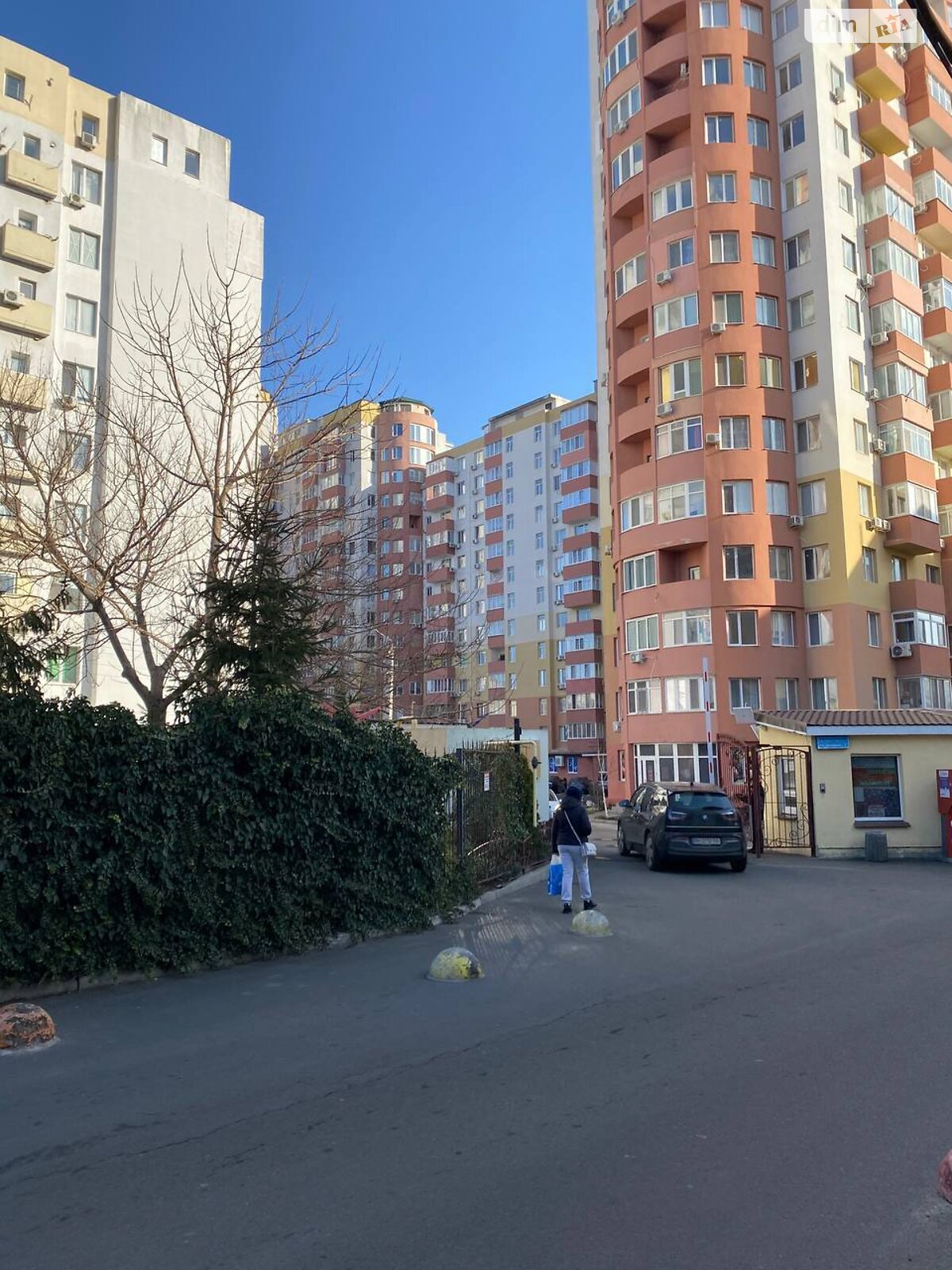 трикімнатна квартира в Одесі, район Приморський, на вул. Педагогічна 21А в довготривалу оренду помісячно фото 1 трикімнатна квартира в Одесі, район Приморський, на вул. Педагогічна 21А в довготривалу оренду помісячно фото 1