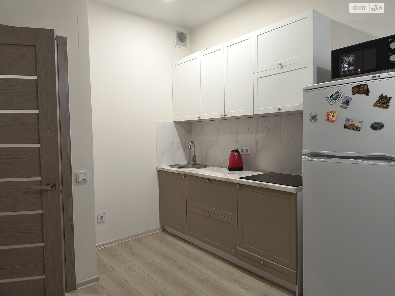 однокімнатна квартира в Одесі, район Приморський, на вул. Педагогічна 20Б в довготривалу оренду помісячно фото 1