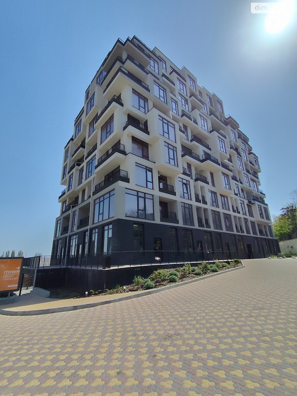 однокімнатна квартира в Одесі, район Приморський, на вул. Приморська 47 в довготривалу оренду помісячно фото 1 однокімнатна квартира в Одесі, район Приморський, на вул. Приморська 47 в довготривалу оренду помісячно фото 1