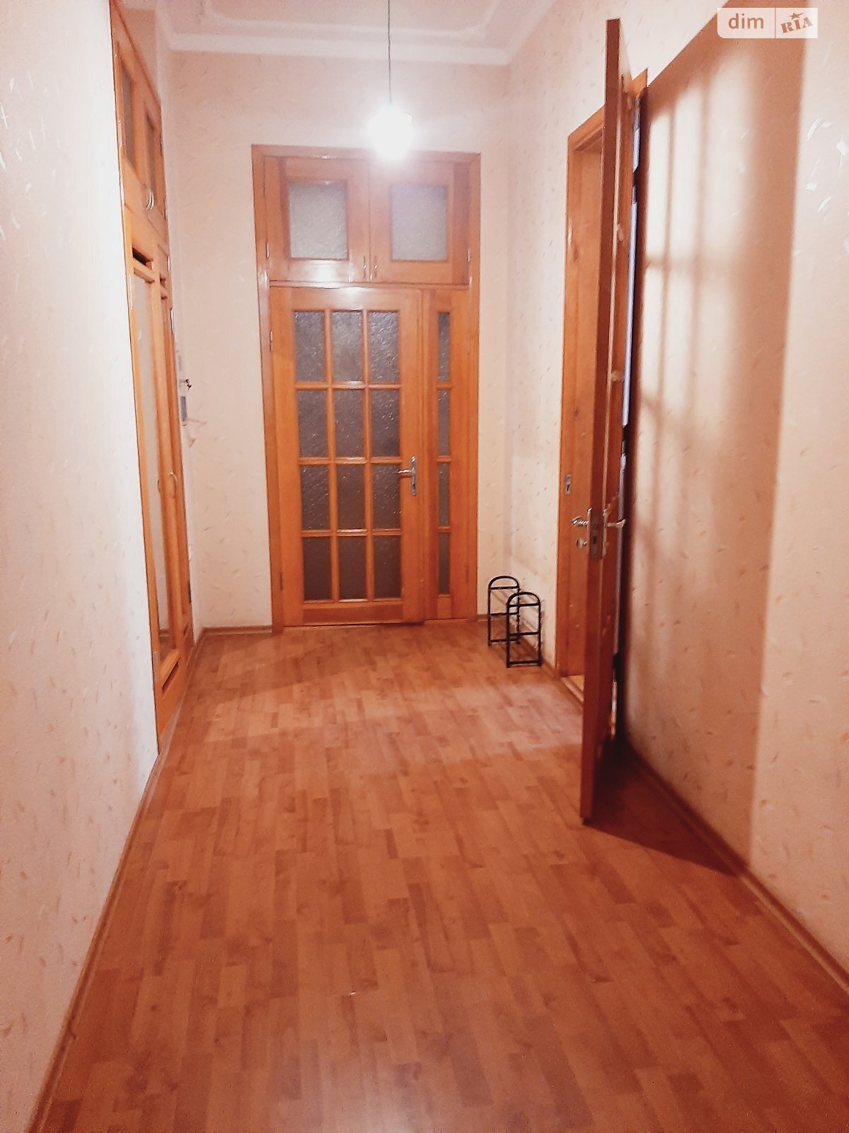 трикімнатна квартира в Одесі, район Приморський, на вул. Італійська 16 в довготривалу оренду помісячно фото 1 трикімнатна квартира в Одесі, район Приморський, на вул. Італійська 16 в довготривалу оренду помісячно фото 1
