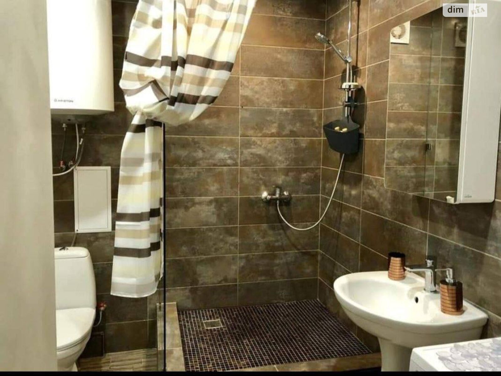 двухкомнатная квартира в Одессе, район Приморский, на ул. Ришельевская 78 в аренду на долгий срок помесячно фото 1