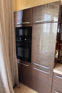 трикімнатна квартира в Одесі, район Приморський, на просп. Шевченка 33Б в довготривалу оренду помісячно фото 2 трикімнатна квартира в Одесі, район Приморський, на просп. Шевченка 33Б в довготривалу оренду помісячно фото 2