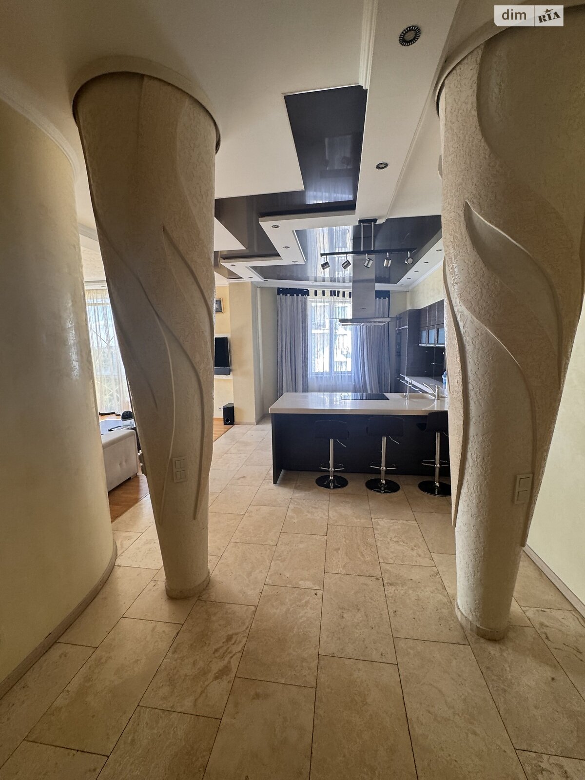 трикімнатна квартира в Одесі, район Приморський, на просп. Шевченка 33Б в довготривалу оренду помісячно фото 1 трикімнатна квартира в Одесі, район Приморський, на просп. Шевченка 33Б в довготривалу оренду помісячно фото 1