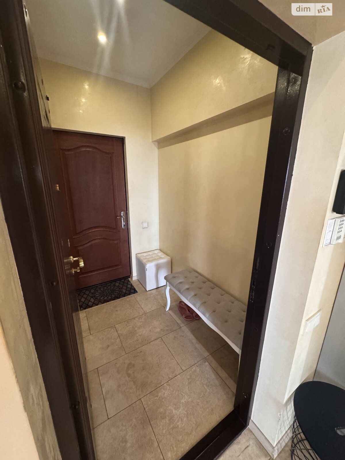 трикімнатна квартира в Одесі, район Приморський, на просп. Шевченка 33Б в довготривалу оренду помісячно фото 1 трикімнатна квартира в Одесі, район Приморський, на просп. Шевченка 33Б в довготривалу оренду помісячно фото 1