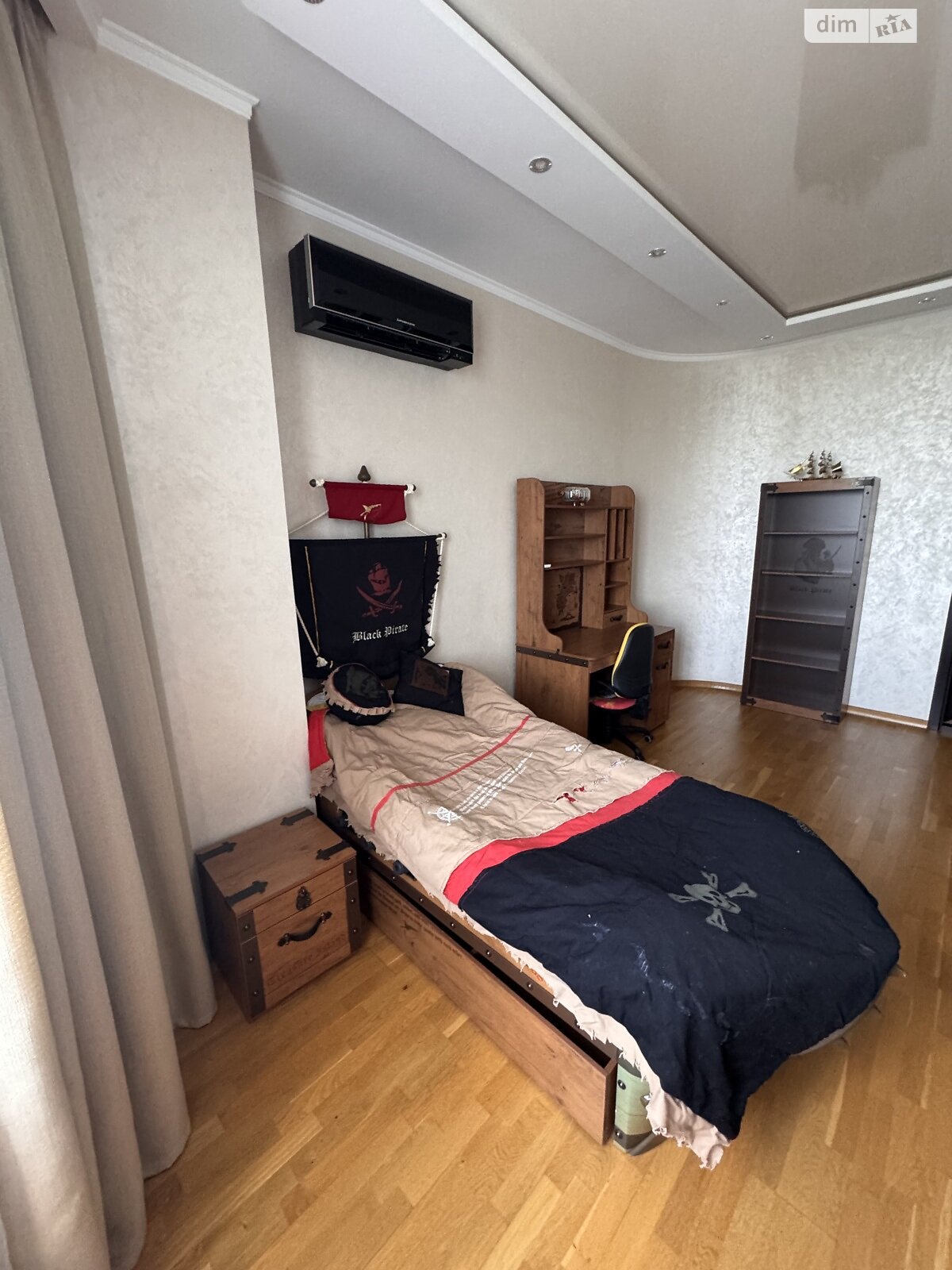 трикімнатна квартира в Одесі, район Приморський, на просп. Шевченка 33Б в довготривалу оренду помісячно фото 1 трикімнатна квартира в Одесі, район Приморський, на просп. Шевченка 33Б в довготривалу оренду помісячно фото 1