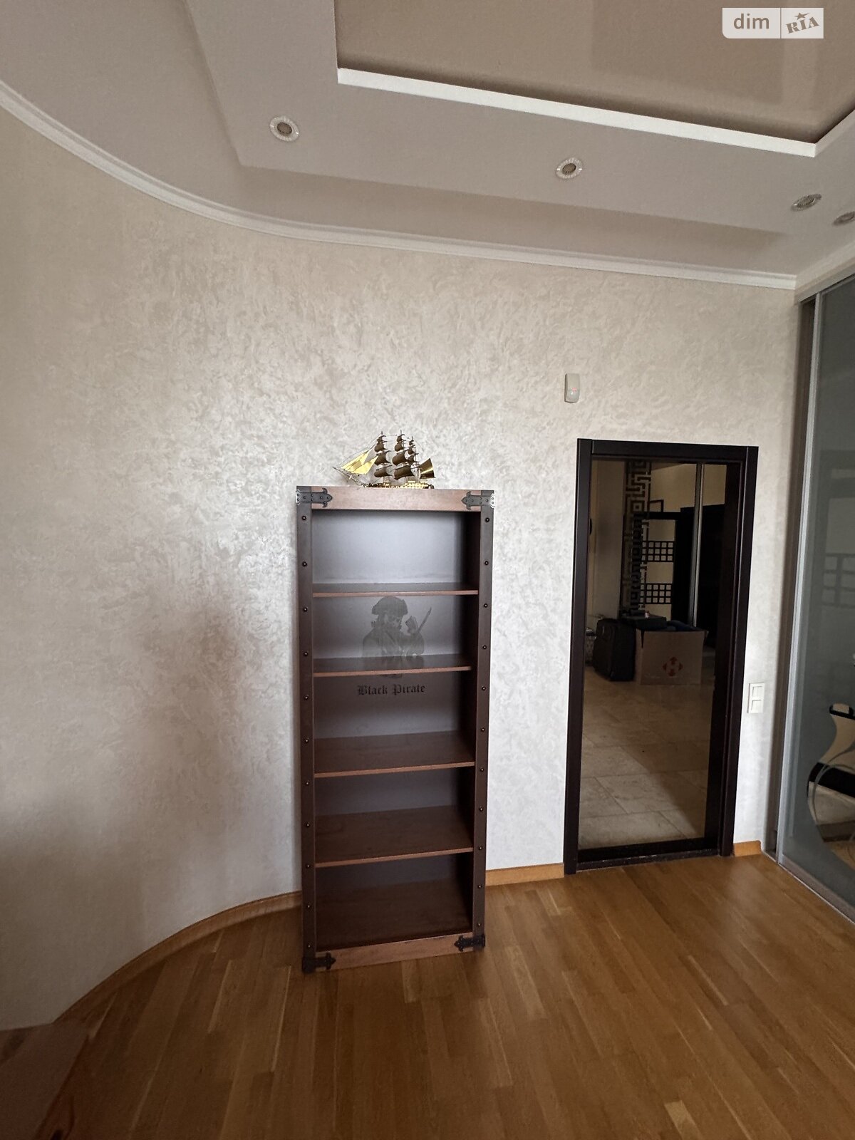 трикімнатна квартира в Одесі, район Приморський, на просп. Шевченка 33Б в довготривалу оренду помісячно фото 1 трикімнатна квартира в Одесі, район Приморський, на просп. Шевченка 33Б в довготривалу оренду помісячно фото 1