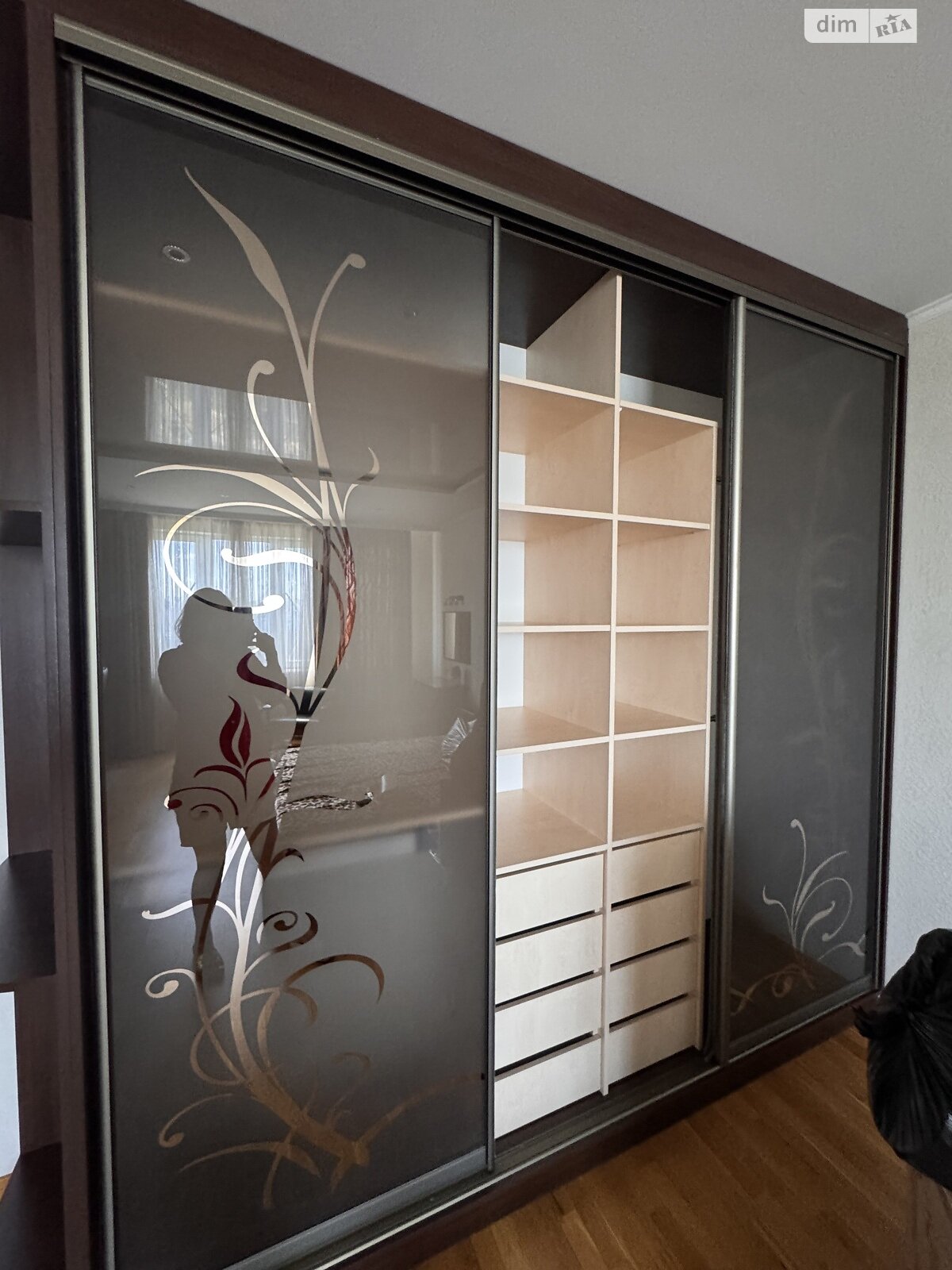 трикімнатна квартира в Одесі, район Приморський, на просп. Шевченка 33Б в довготривалу оренду помісячно фото 1 трикімнатна квартира в Одесі, район Приморський, на просп. Шевченка 33Б в довготривалу оренду помісячно фото 1