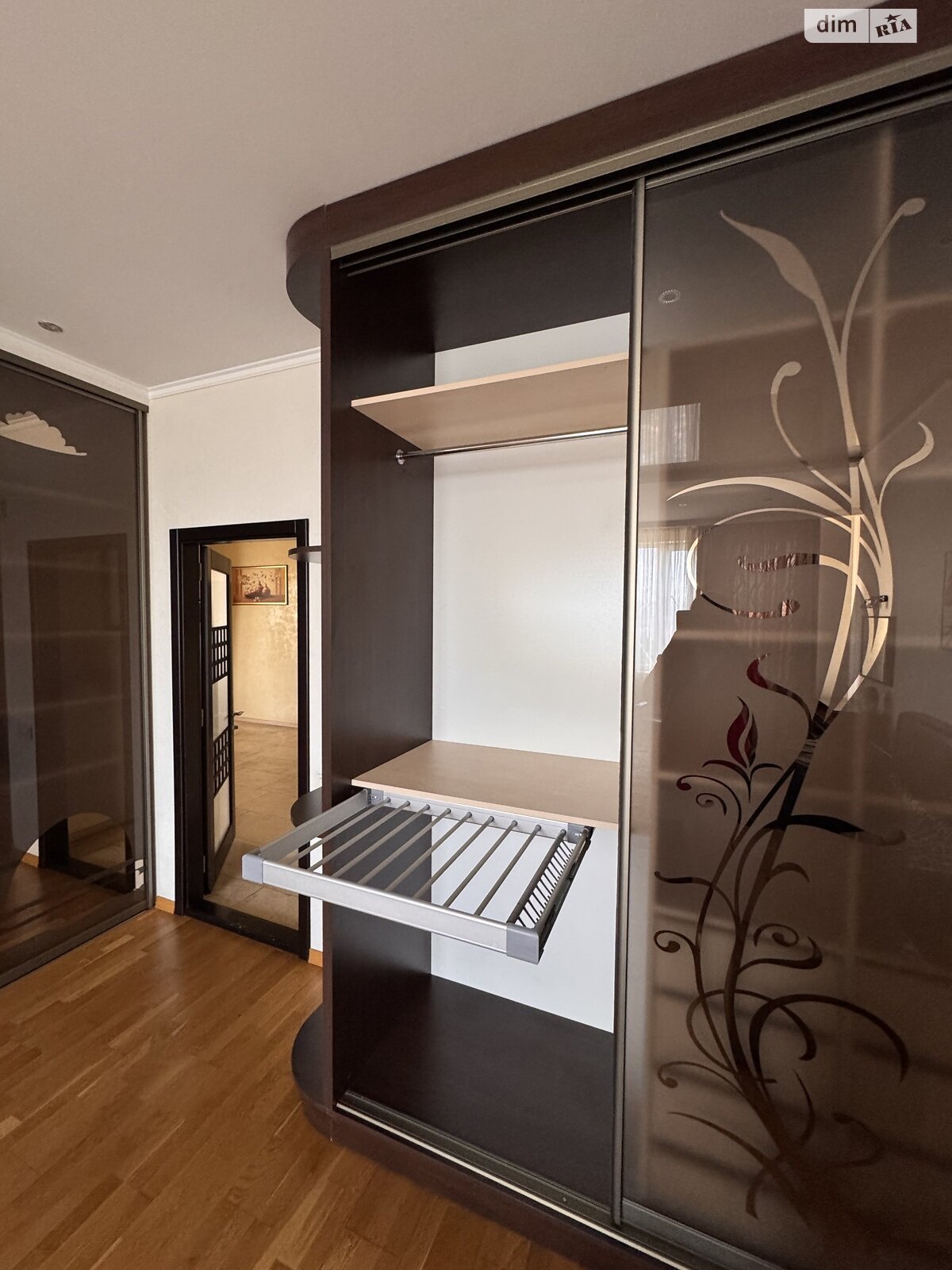 трикімнатна квартира в Одесі, район Приморський, на просп. Шевченка 33Б в довготривалу оренду помісячно фото 1 трикімнатна квартира в Одесі, район Приморський, на просп. Шевченка 33Б в довготривалу оренду помісячно фото 1