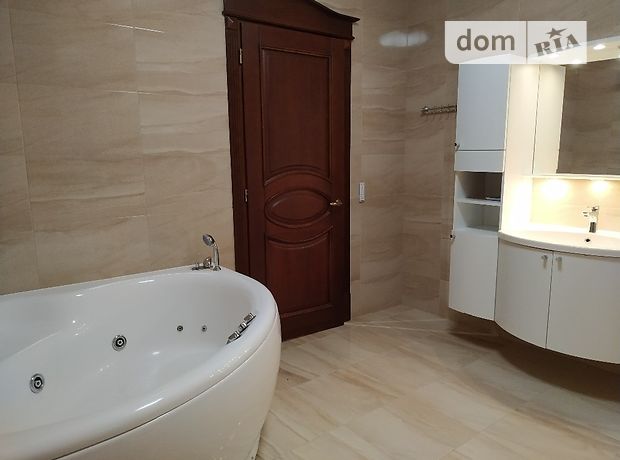 двухкомнатная квартира с мебелью в Одессе, район Приморский, на просп. Шевченко 33б в аренду на долгий срок помесячно фото 1 двухкомнатная квартира с мебелью в Одессе, район Приморский, на просп. Шевченко 33б в аренду на долгий срок помесячно фото 1