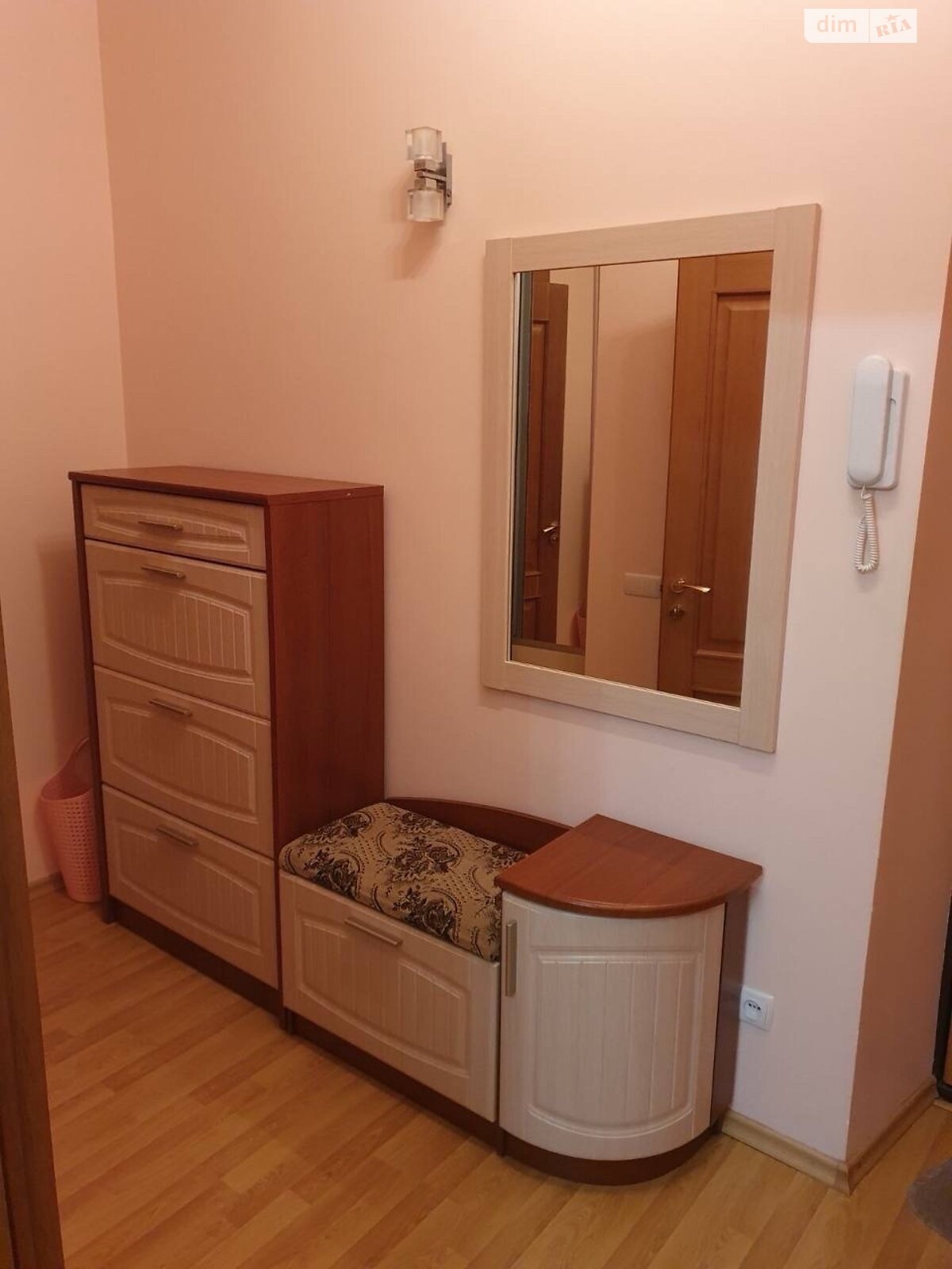 однокімнатна квартира в Одесі, район Приморський, на вул. Софіївська 20 в довготривалу оренду помісячно фото 1 однокімнатна квартира в Одесі, район Приморський, на вул. Софіївська 20 в довготривалу оренду помісячно фото 1