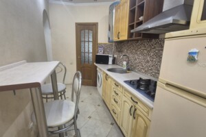 двокімнатна квартира в Одесі, район Приморський, на вул. Софіївська 30 в довготривалу оренду помісячно фото 2