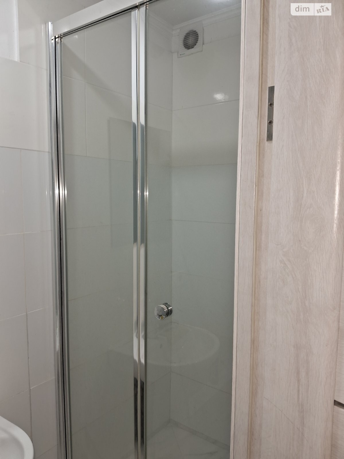 однокімнатна квартира в Одесі, район Приморський, на вул. Софіївська 10 в довготривалу оренду помісячно фото 1