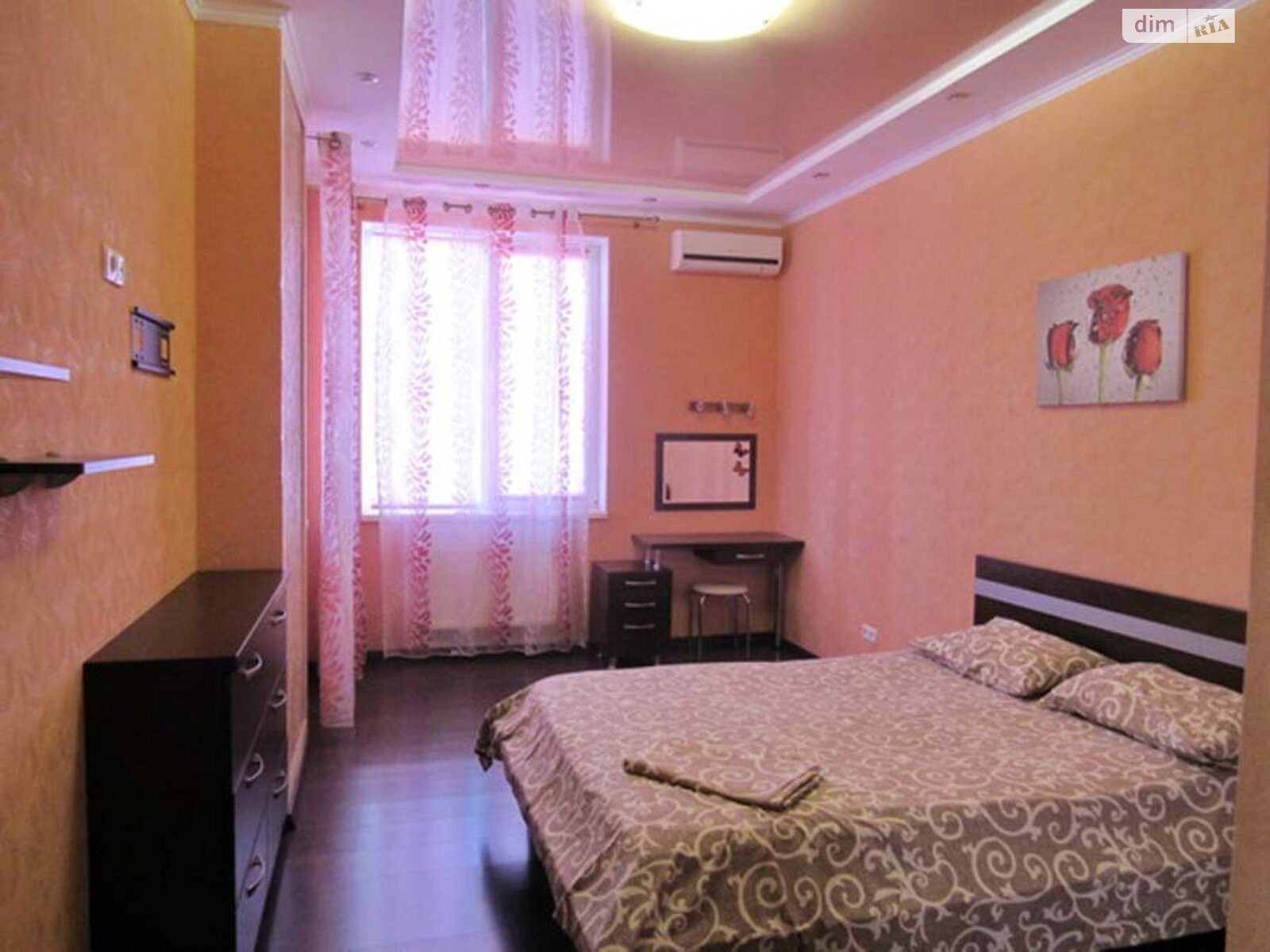 двокімнатна квартира в Одесі, район Приморський, на вул. Середньофонтанська 19А в довготривалу оренду помісячно фото 1 двокімнатна квартира в Одесі, район Приморський, на вул. Середньофонтанська 19А в довготривалу оренду помісячно фото 1