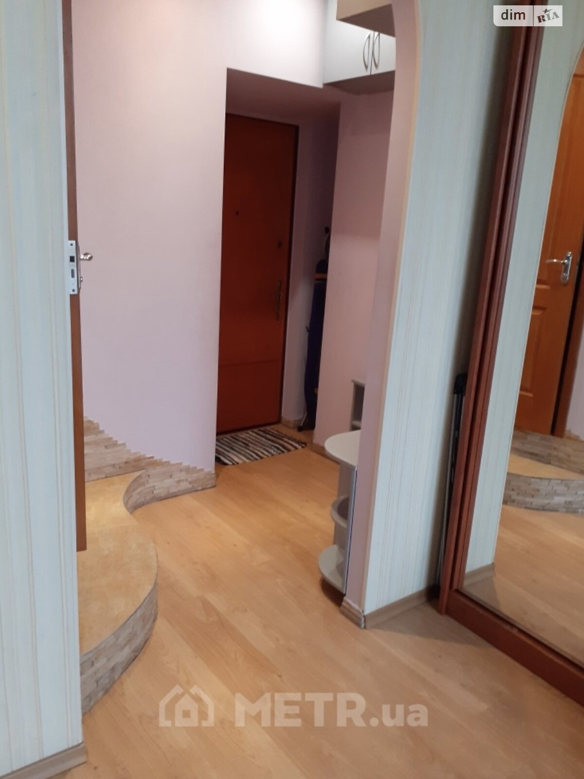 однокімнатна квартира в Одесі, район Приморський, на пл. Старосінна 2 в довготривалу оренду помісячно фото 1 однокімнатна квартира в Одесі, район Приморський, на пл. Старосінна 2 в довготривалу оренду помісячно фото 1