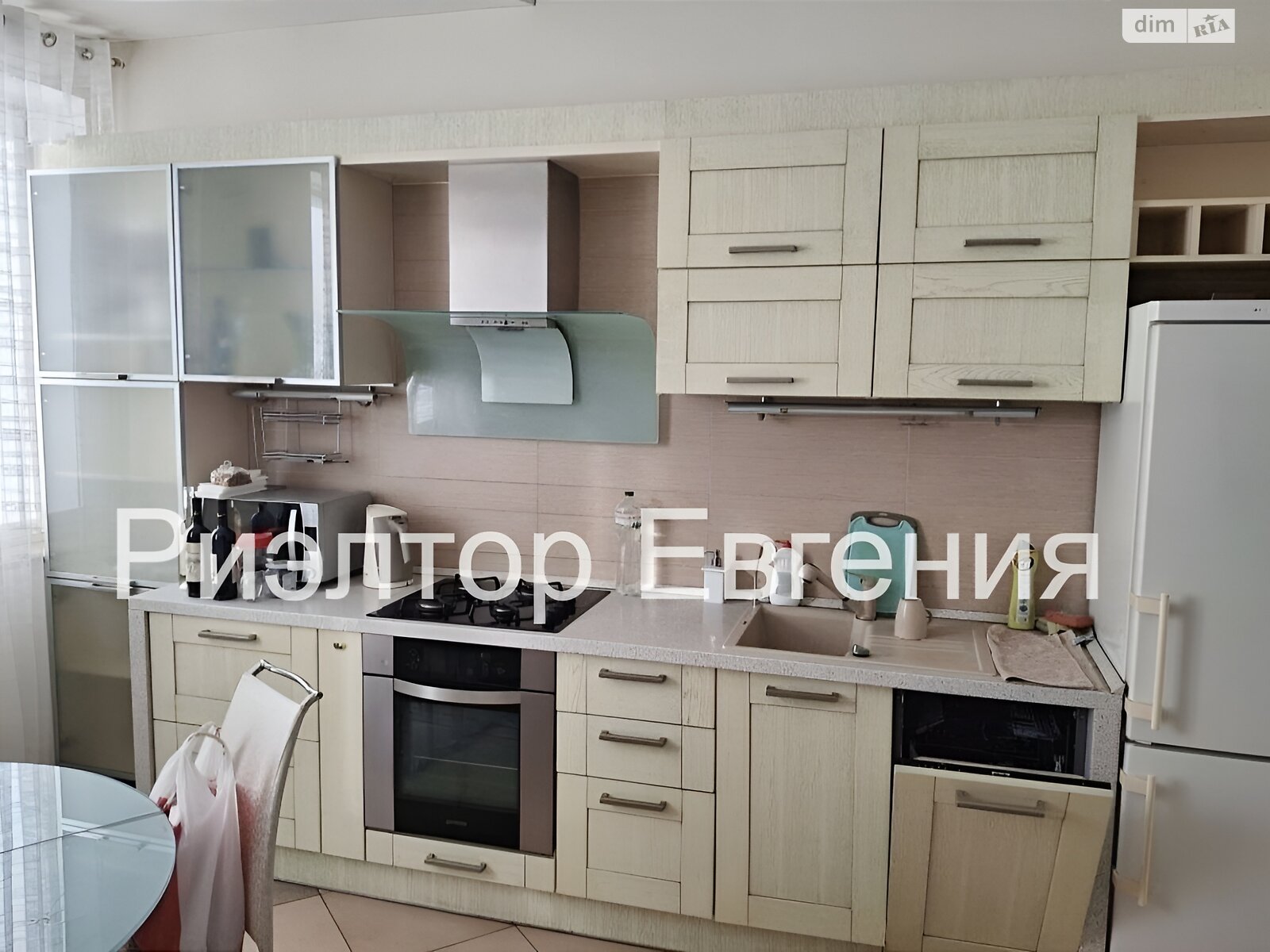 однокомнатная квартира в Одессе, район Приморский, на ул. Святослава Караванского 33 в аренду на долгий срок помесячно фото 1 однокомнатная квартира в Одессе, район Приморский, на ул. Святослава Караванского 33 в аренду на долгий срок помесячно фото 1