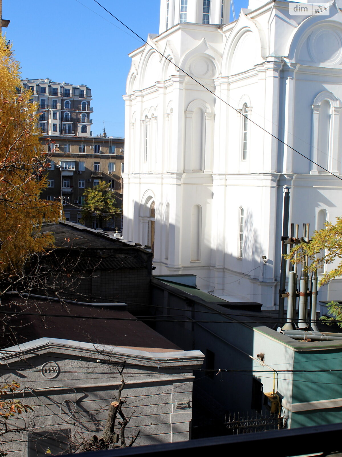 двухкомнатная квартира в Одессе, район Приморский, на пер. Успенский 11 в аренду на долгий срок помесячно фото 1