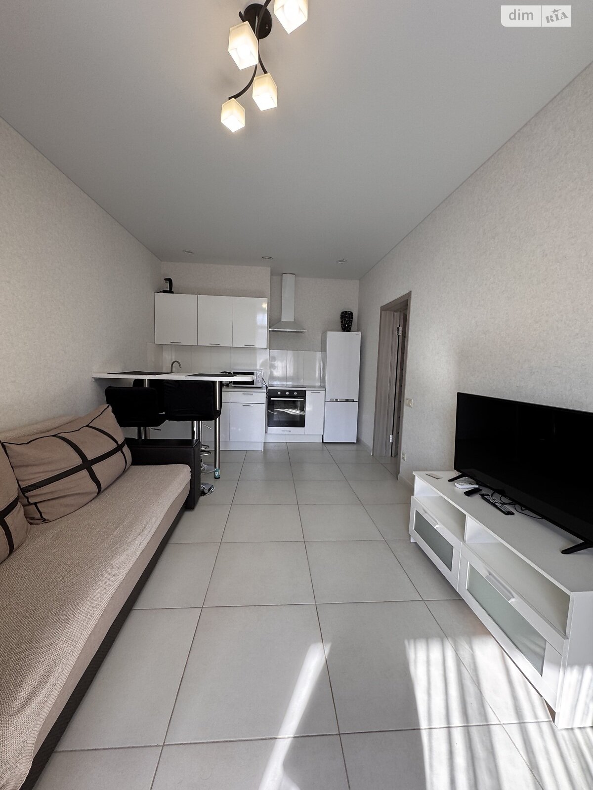 однокомнатная квартира в Одессе, район Приморский, на ул. Валерия Самофалова 16А/6 в аренду на долгий срок помесячно фото 1