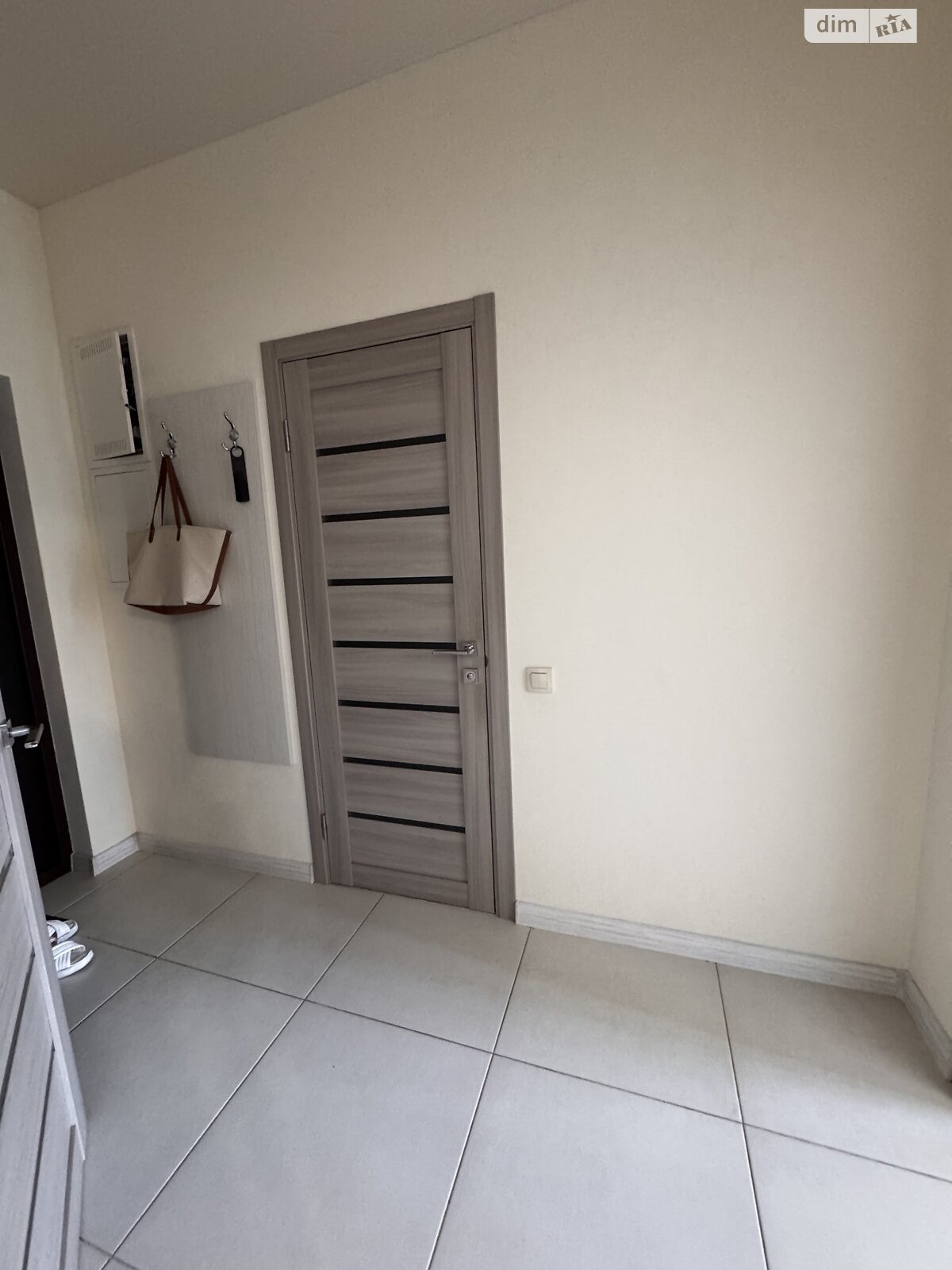 однокомнатная квартира в Одессе, район Приморский, на ул. Валерия Самофалова 16А/6 в аренду на долгий срок помесячно фото 1