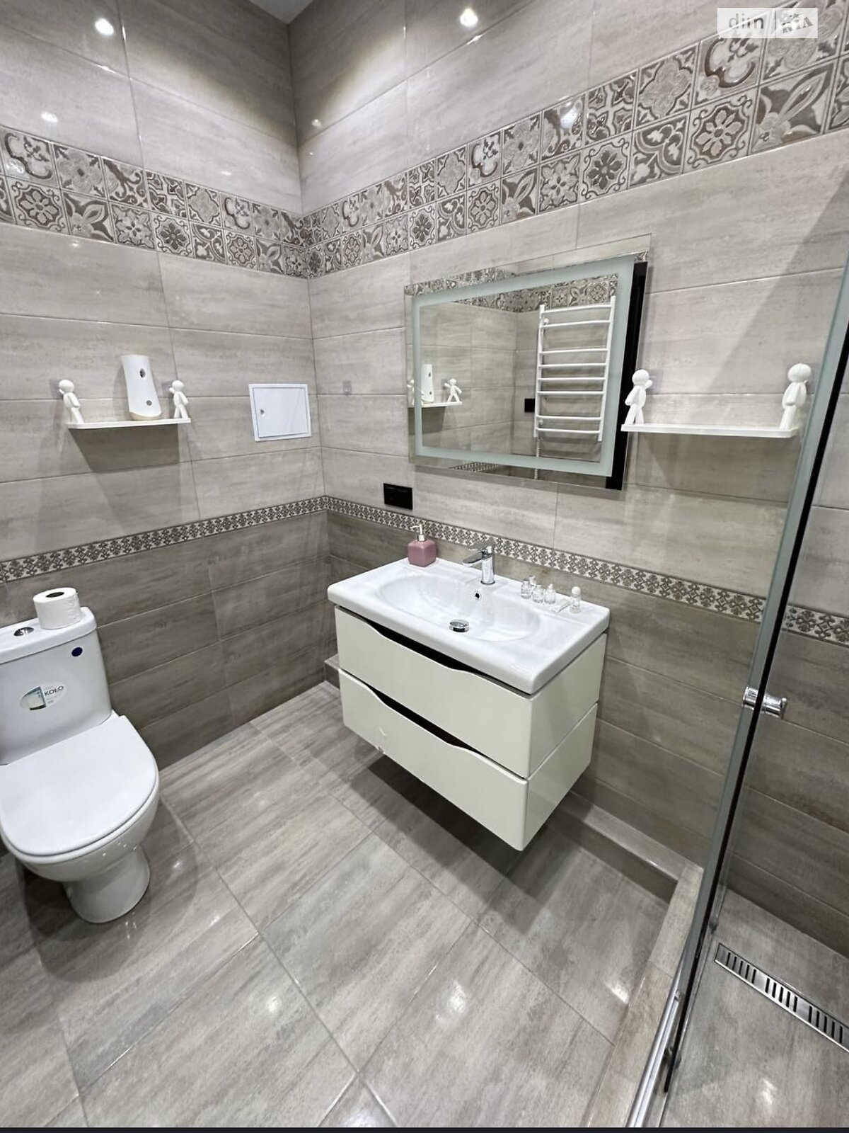 однокімнатна квартира в Одесі, район Приморський, на вул. Валерія Самофалова 16А/3 в довготривалу оренду помісячно фото 1 однокімнатна квартира в Одесі, район Приморський, на вул. Валерія Самофалова 16А/3 в довготривалу оренду помісячно фото 1