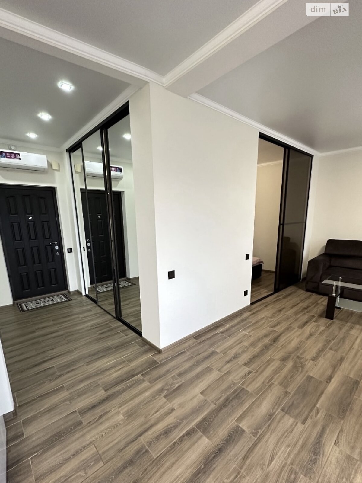 однокімнатна квартира в Одесі, район Приморський, на вул. Валерія Самофалова 16А/3 в довготривалу оренду помісячно фото 1 однокімнатна квартира в Одесі, район Приморський, на вул. Валерія Самофалова 16А/3 в довготривалу оренду помісячно фото 1