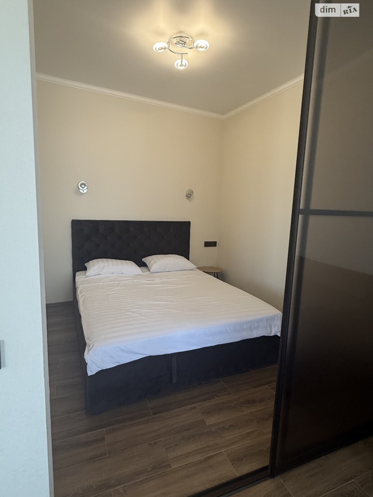 однокімнатна квартира в Одесі, район Приморський, на вул. Валерія Самофалова 16А/3 в довготривалу оренду помісячно фото 1 однокімнатна квартира в Одесі, район Приморський, на вул. Валерія Самофалова 16А/3 в довготривалу оренду помісячно фото 1