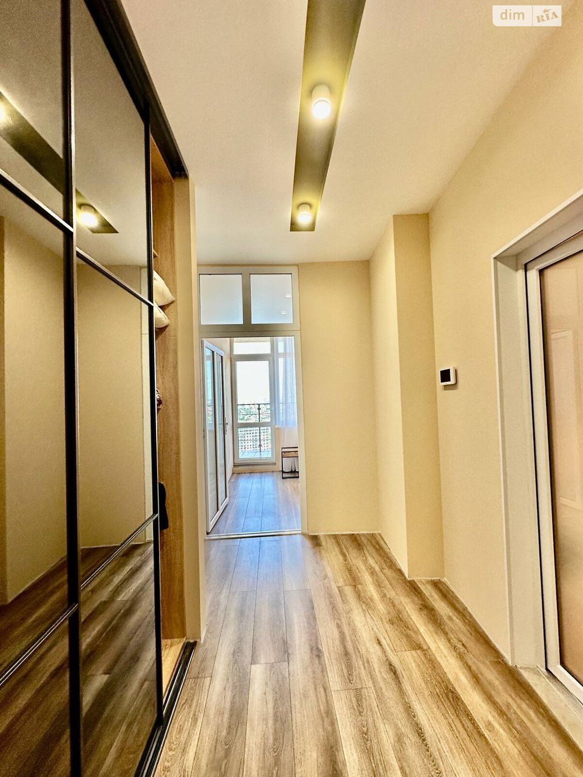 однокімнатна квартира з меблями в Одесі, район Приморський, на вул. Валерія Самофалова 16А/3, кв. 498 в довготривалу оренду помісячно фото 1 однокімнатна квартира з меблями в Одесі, район Приморський, на вул. Валерія Самофалова 16А/3, кв. 498 в довготривалу оренду помісячно фото 1