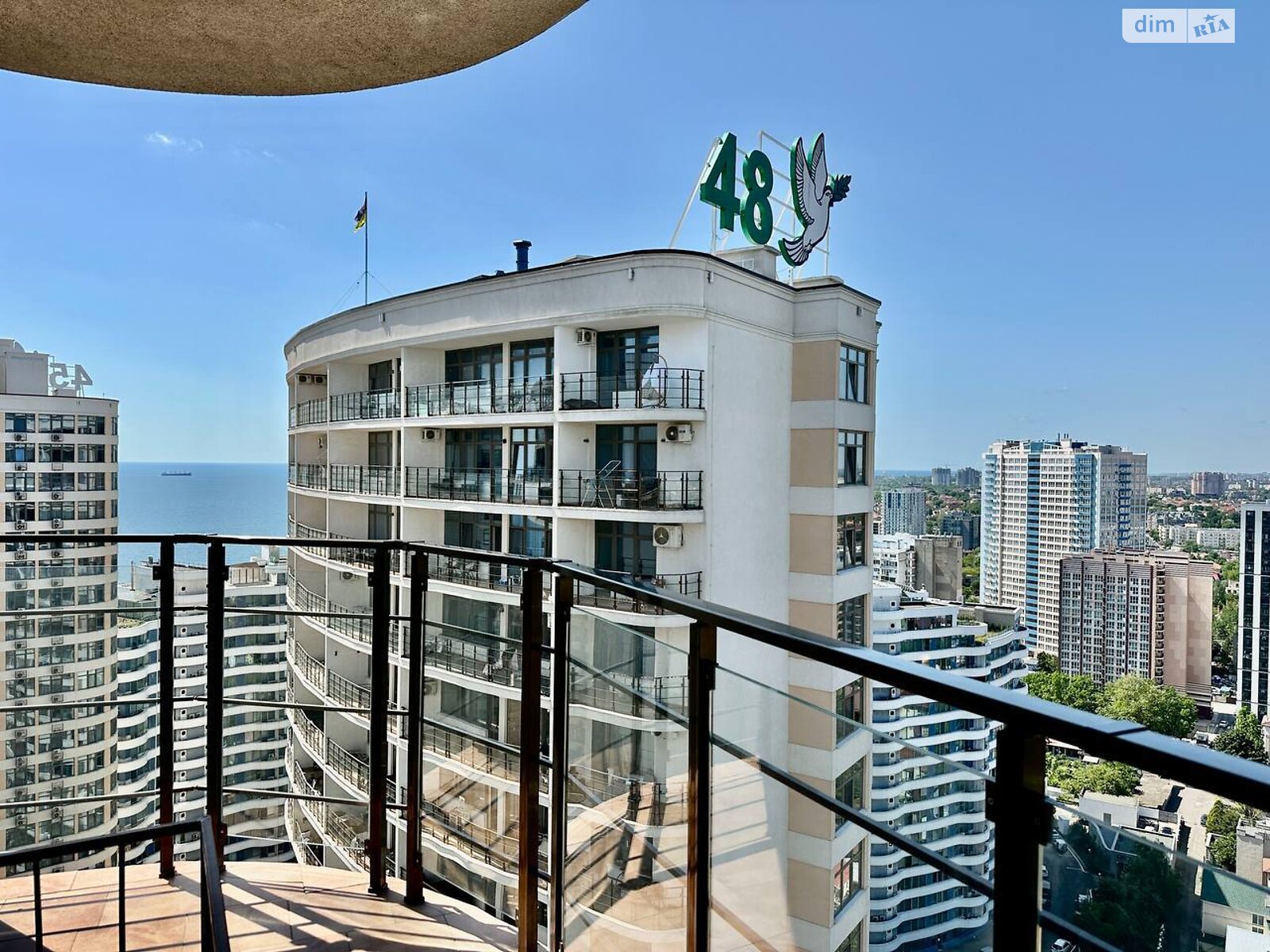 однокімнатна квартира з меблями в Одесі, район Приморський, на вул. Валерія Самофалова 16А/3, кв. 498 в довготривалу оренду помісячно фото 1 однокімнатна квартира з меблями в Одесі, район Приморський, на вул. Валерія Самофалова 16А/3, кв. 498 в довготривалу оренду помісячно фото 1