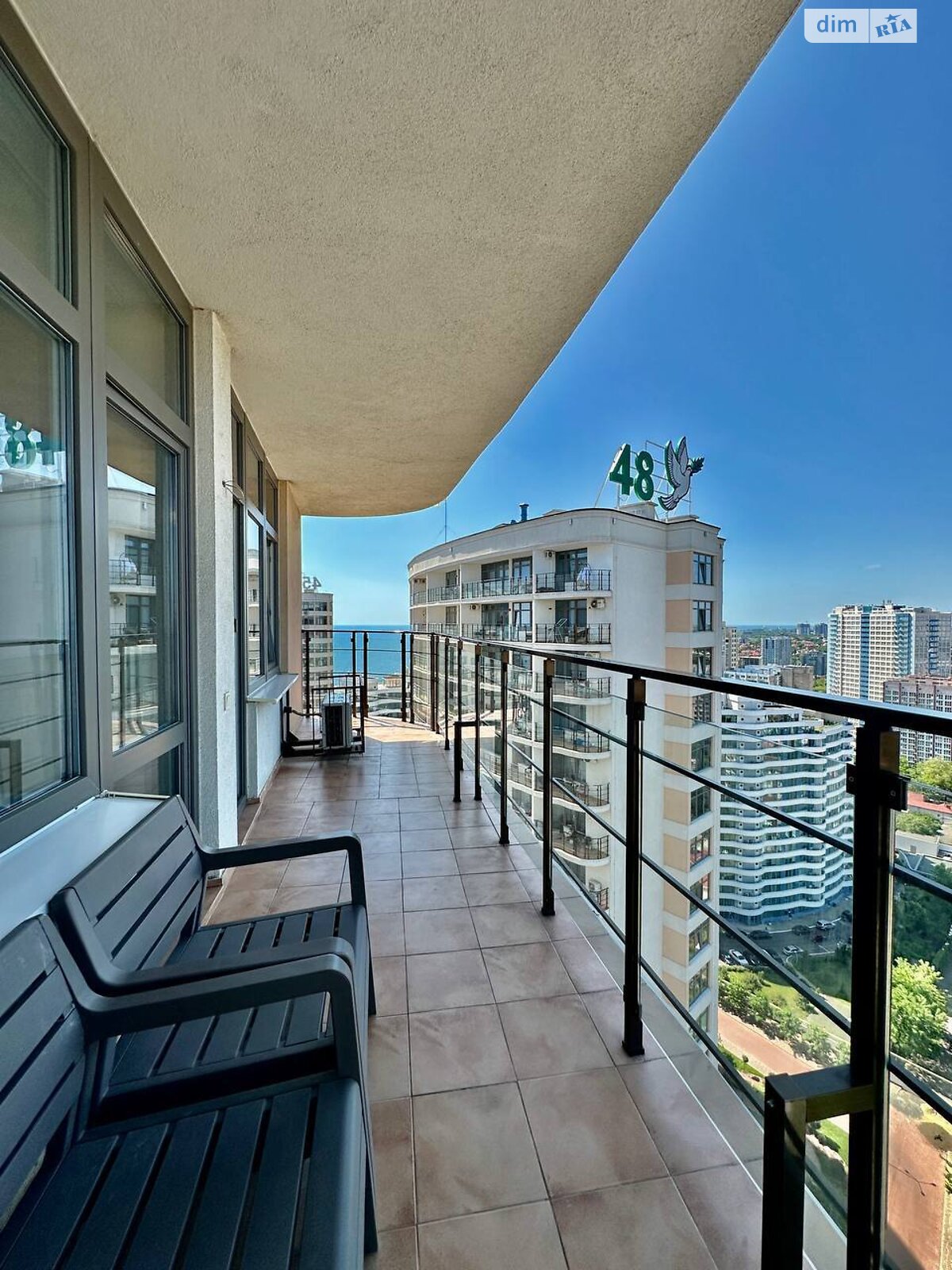 однокімнатна квартира з меблями в Одесі, район Приморський, на вул. Валерія Самофалова 16А/3, кв. 498 в довготривалу оренду помісячно фото 1 однокімнатна квартира з меблями в Одесі, район Приморський, на вул. Валерія Самофалова 16А/3, кв. 498 в довготривалу оренду помісячно фото 1