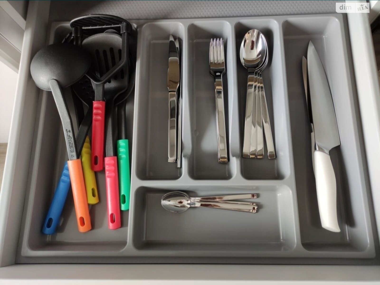 однокімнатна квартира з меблями в Одесі, район Приморський, на вул. Валерія Самофалова 16А/3, кв. 498 в довготривалу оренду помісячно фото 1 однокімнатна квартира з меблями в Одесі, район Приморський, на вул. Валерія Самофалова 16А/3, кв. 498 в довготривалу оренду помісячно фото 1