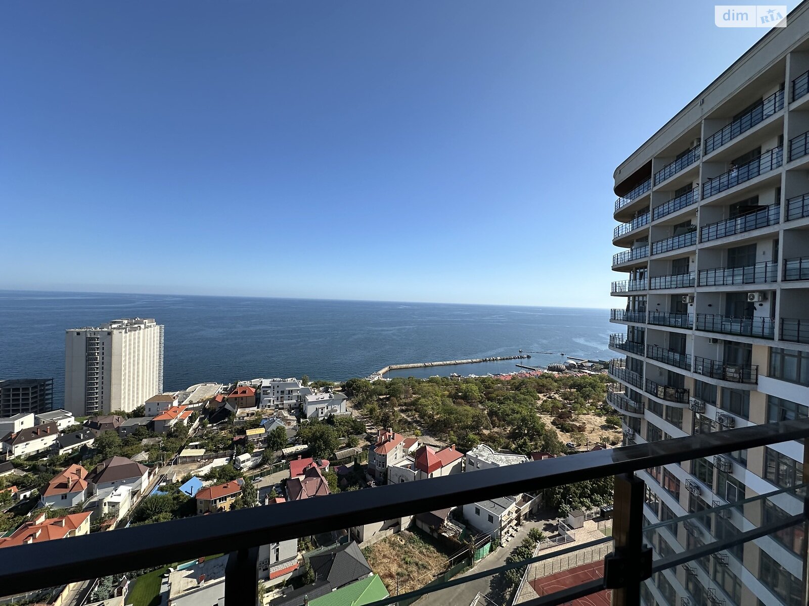 однокімнатна квартира в Одесі, район Приморський, на вул. Валерія Самофалова 16А/5 в довготривалу оренду помісячно фото 1