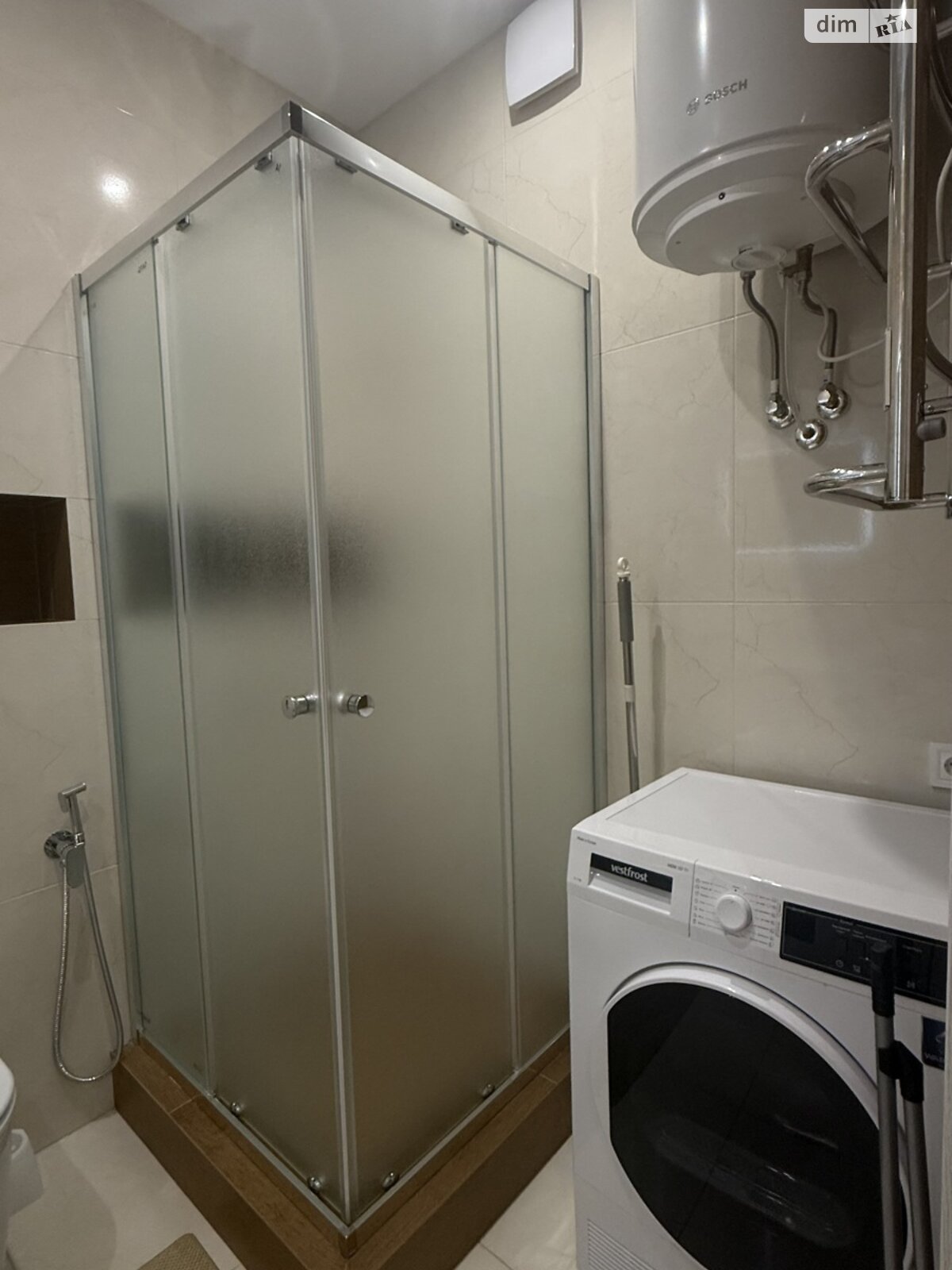 однокімнатна квартира в Одесі, район Приморський, на вул. Валерія Самофалова 16А/5 в довготривалу оренду помісячно фото 1