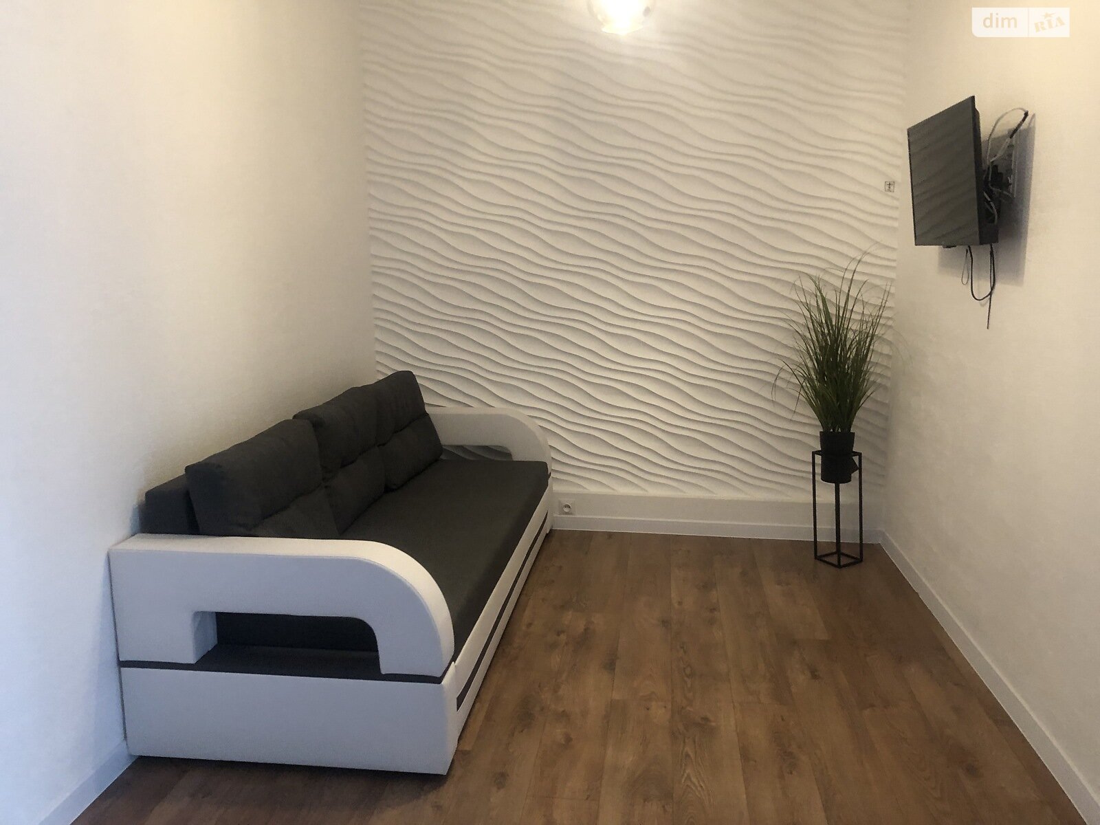 однокомнатная квартира в Одессе, район Приморский, на ул. Валерия Самофалова 16А/5 в аренду на долгий срок помесячно фото 1