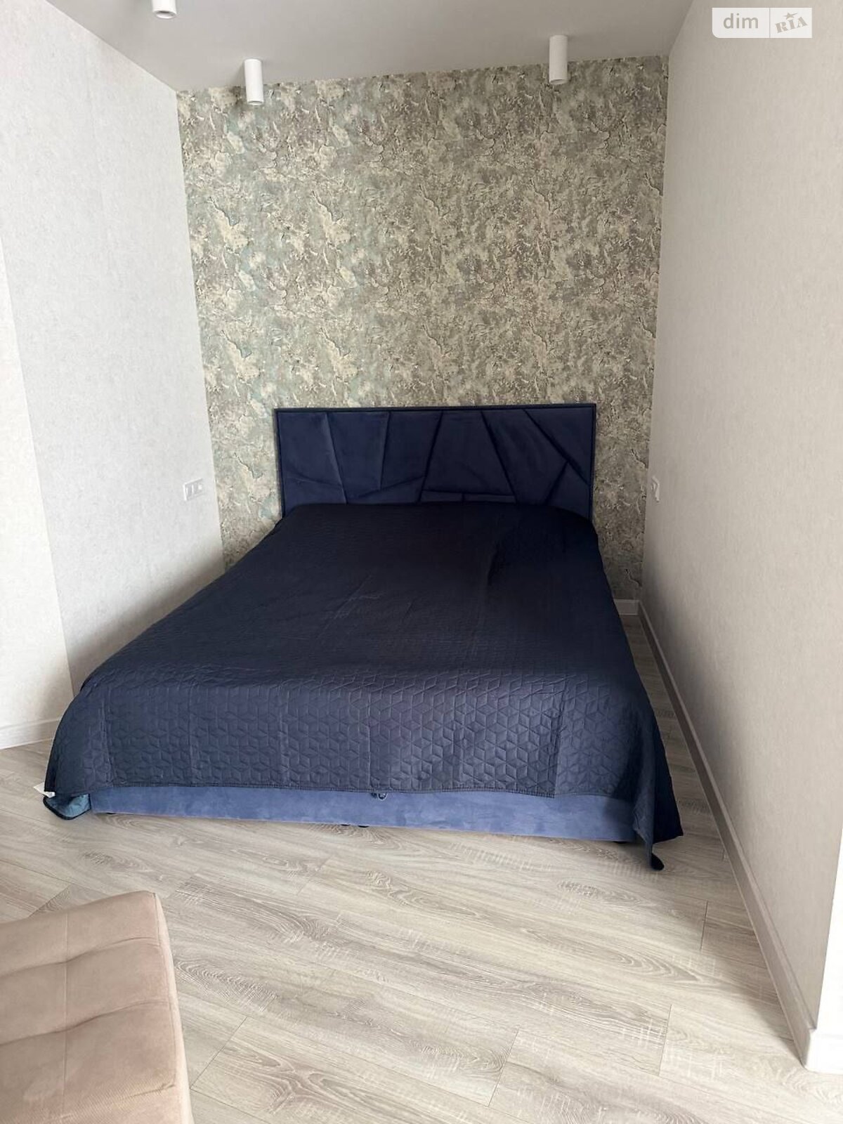 однокімнатна квартира в Одесі, район Приморський, на вул. Валерія Самофалова 16/5 в довготривалу оренду помісячно фото 1