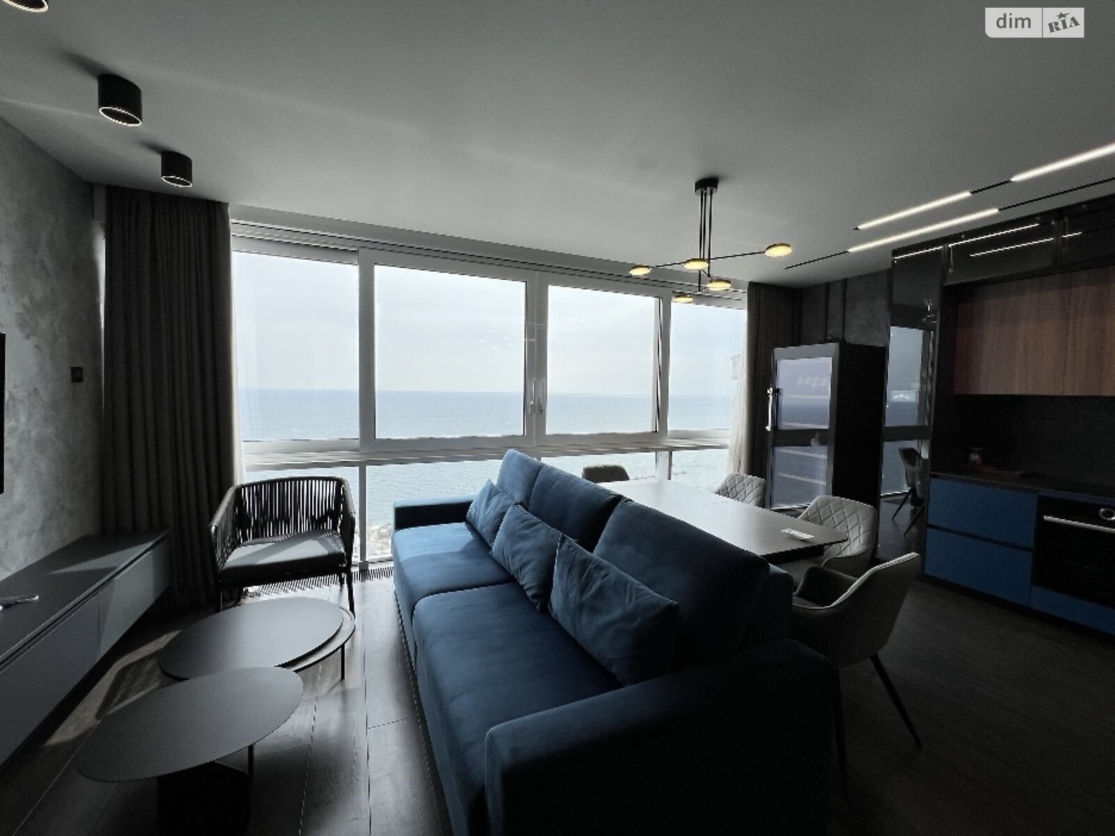 однокімнатна квартира в Одесі, район Приморський, на вул. Валерія Самофалова 16А/5 в довготривалу оренду помісячно фото 1