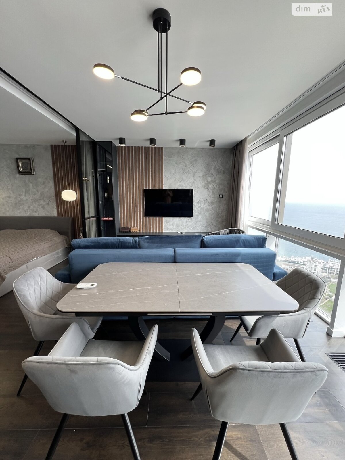 однокімнатна квартира в Одесі, район Приморський, на вул. Валерія Самофалова 16А/5 в довготривалу оренду помісячно фото 1