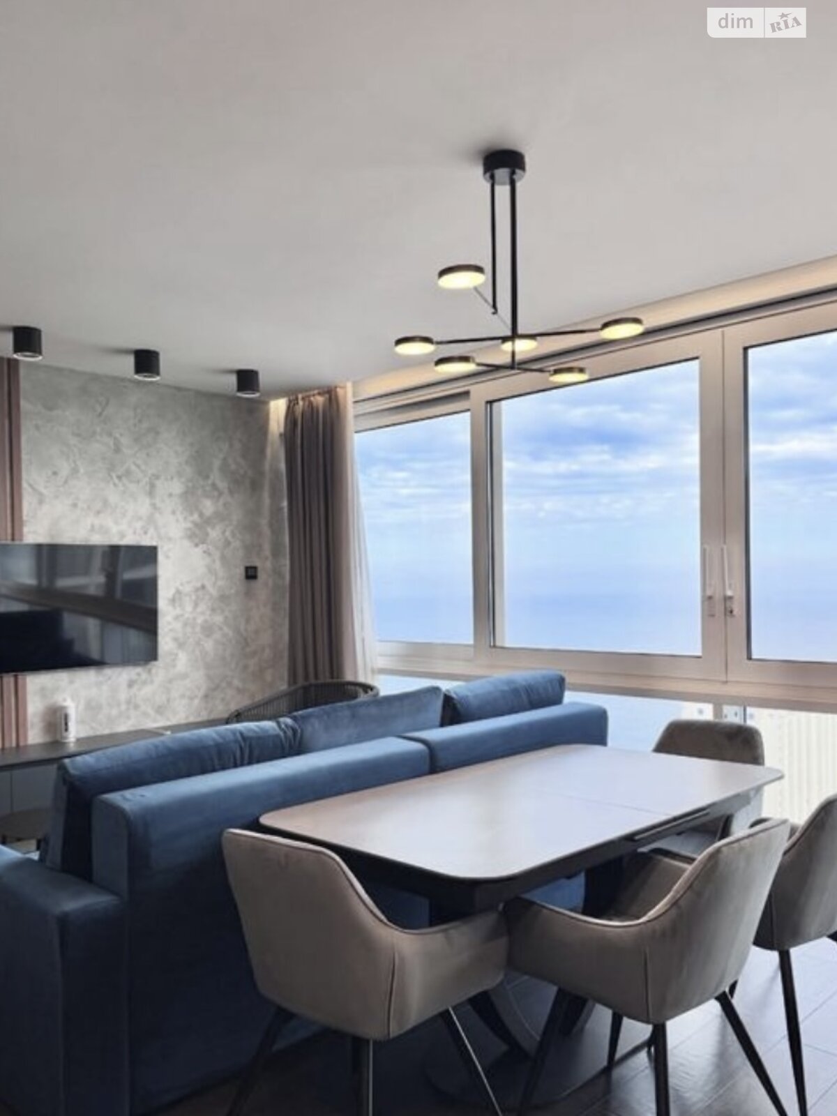 однокімнатна квартира в Одесі, район Приморський, на вул. Валерія Самофалова 16А/5 в довготривалу оренду помісячно фото 1