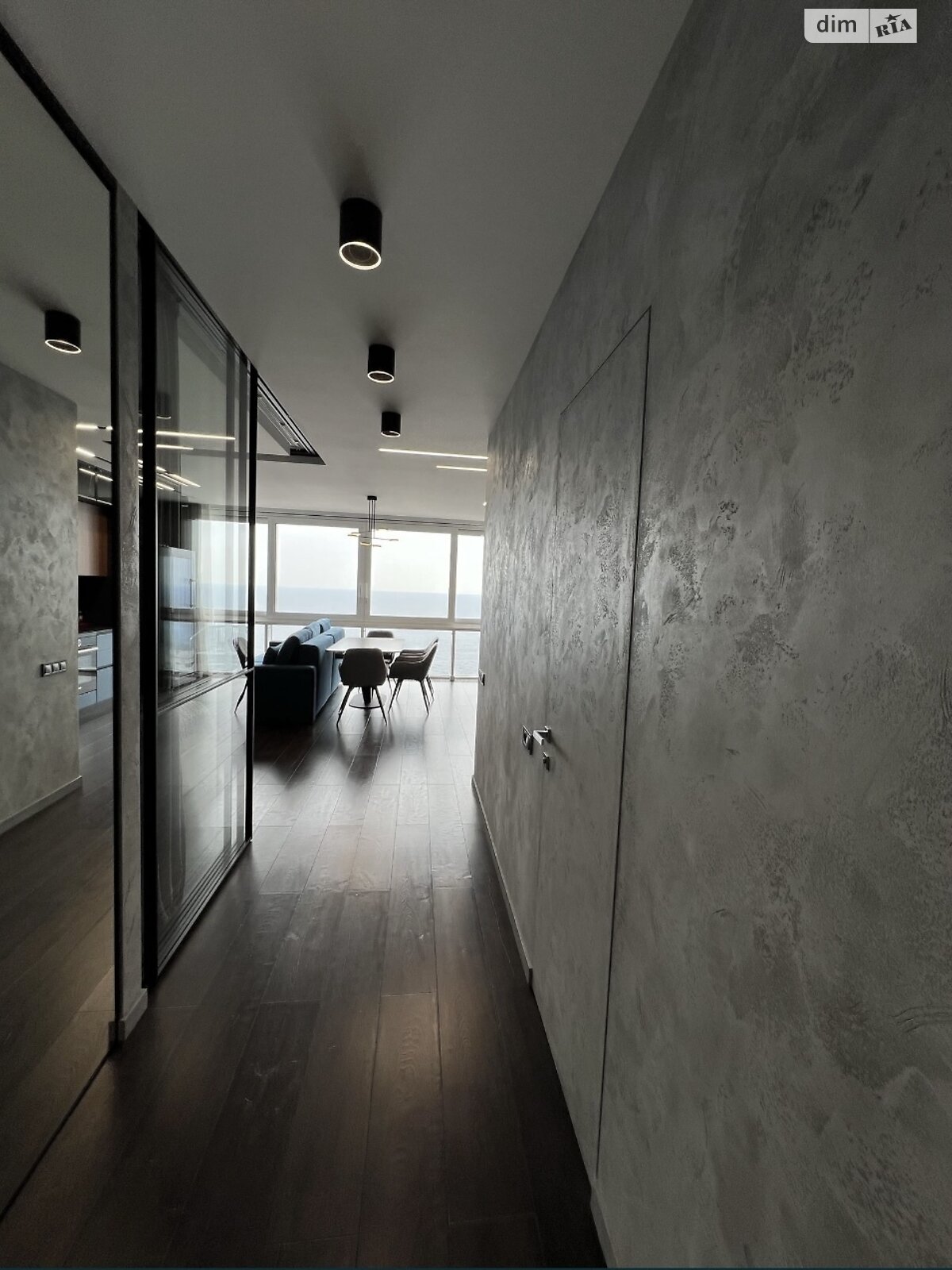 однокімнатна квартира в Одесі, район Приморський, на вул. Валерія Самофалова 16А/5 в довготривалу оренду помісячно фото 1