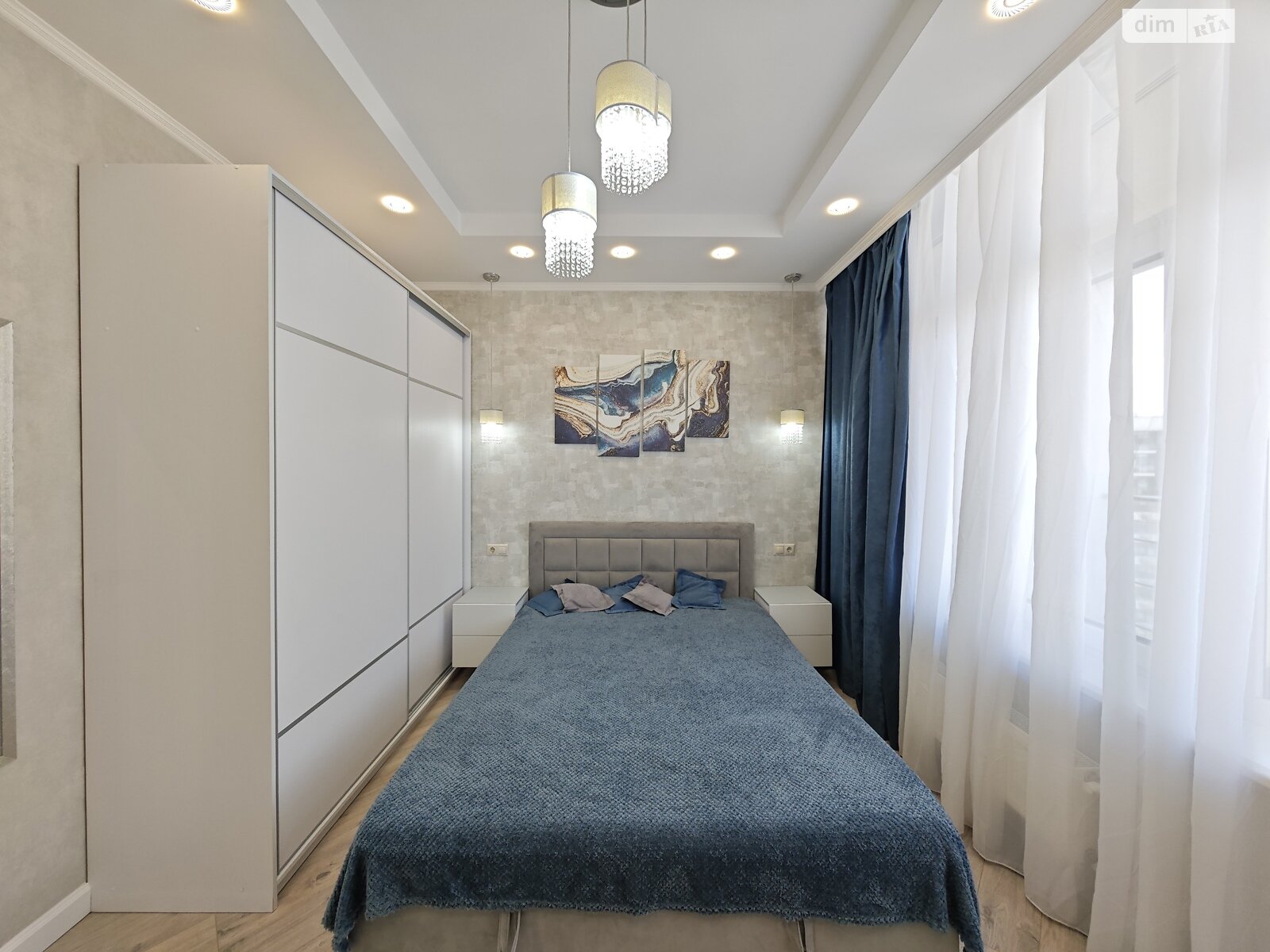 трикімнатна квартира в Одесі, район Приморський, на вул. Валерія Самофалова 16А/5 в довготривалу оренду помісячно фото 1