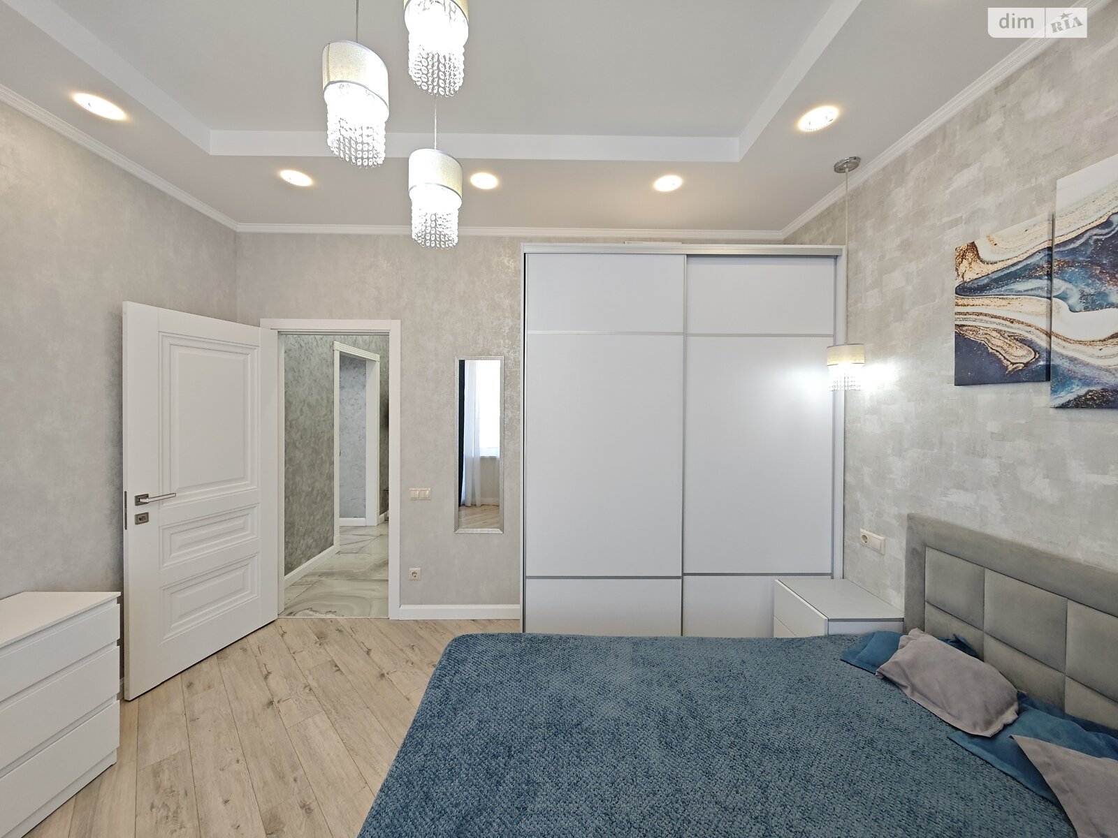 трикімнатна квартира в Одесі, район Приморський, на вул. Валерія Самофалова 16А/5 в довготривалу оренду помісячно фото 1