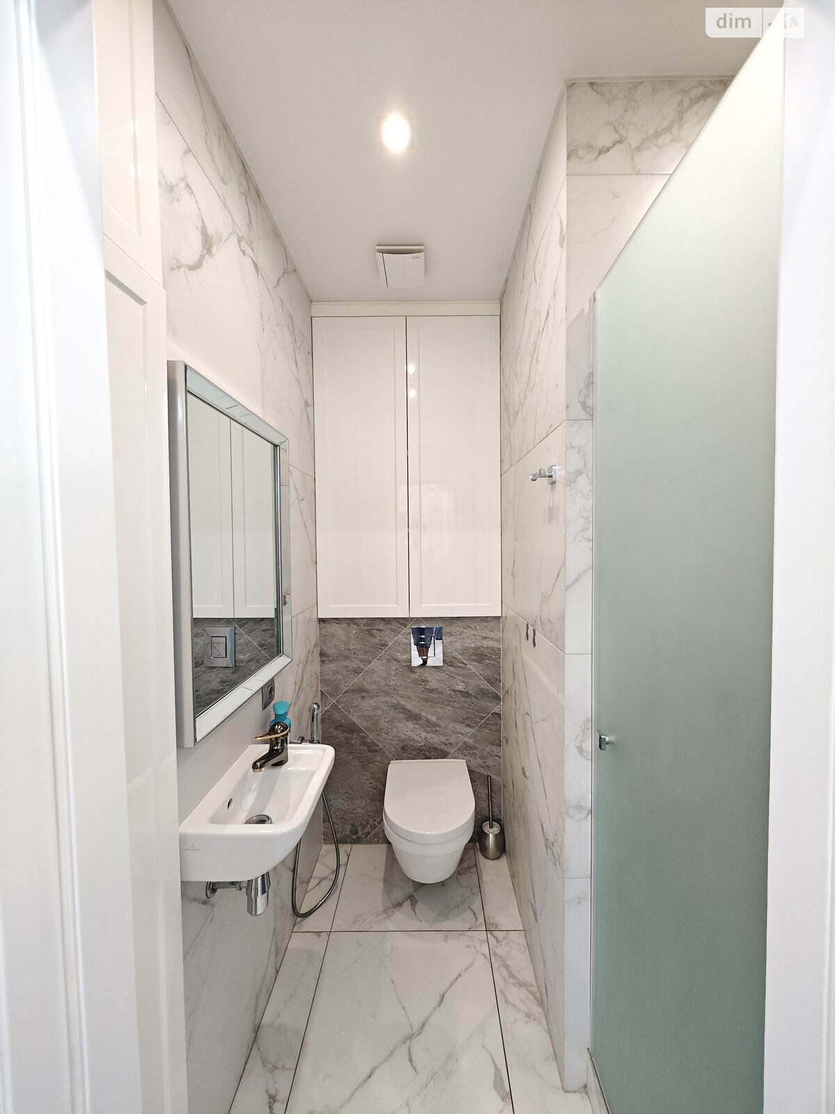 трикімнатна квартира в Одесі, район Приморський, на вул. Валерія Самофалова 16А/5 в довготривалу оренду помісячно фото 1