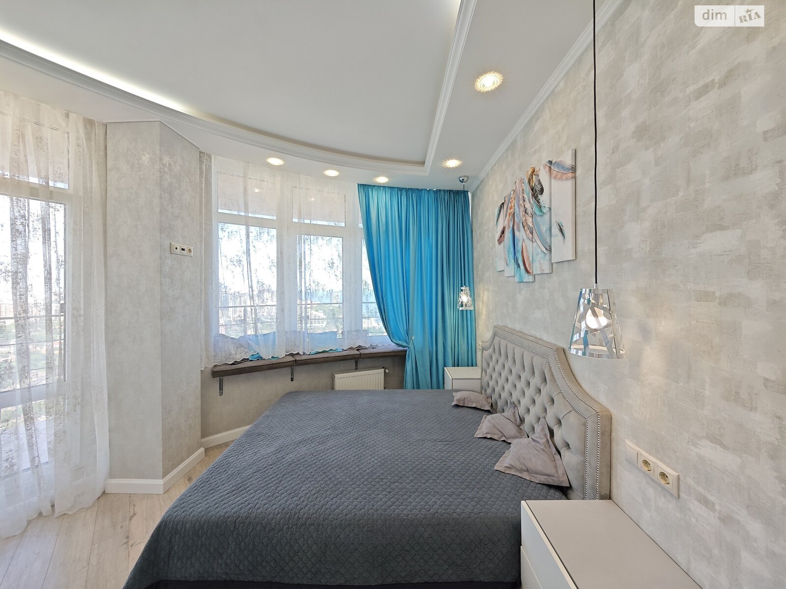 трикімнатна квартира в Одесі, район Приморський, на вул. Валерія Самофалова 16А/5 в довготривалу оренду помісячно фото 1