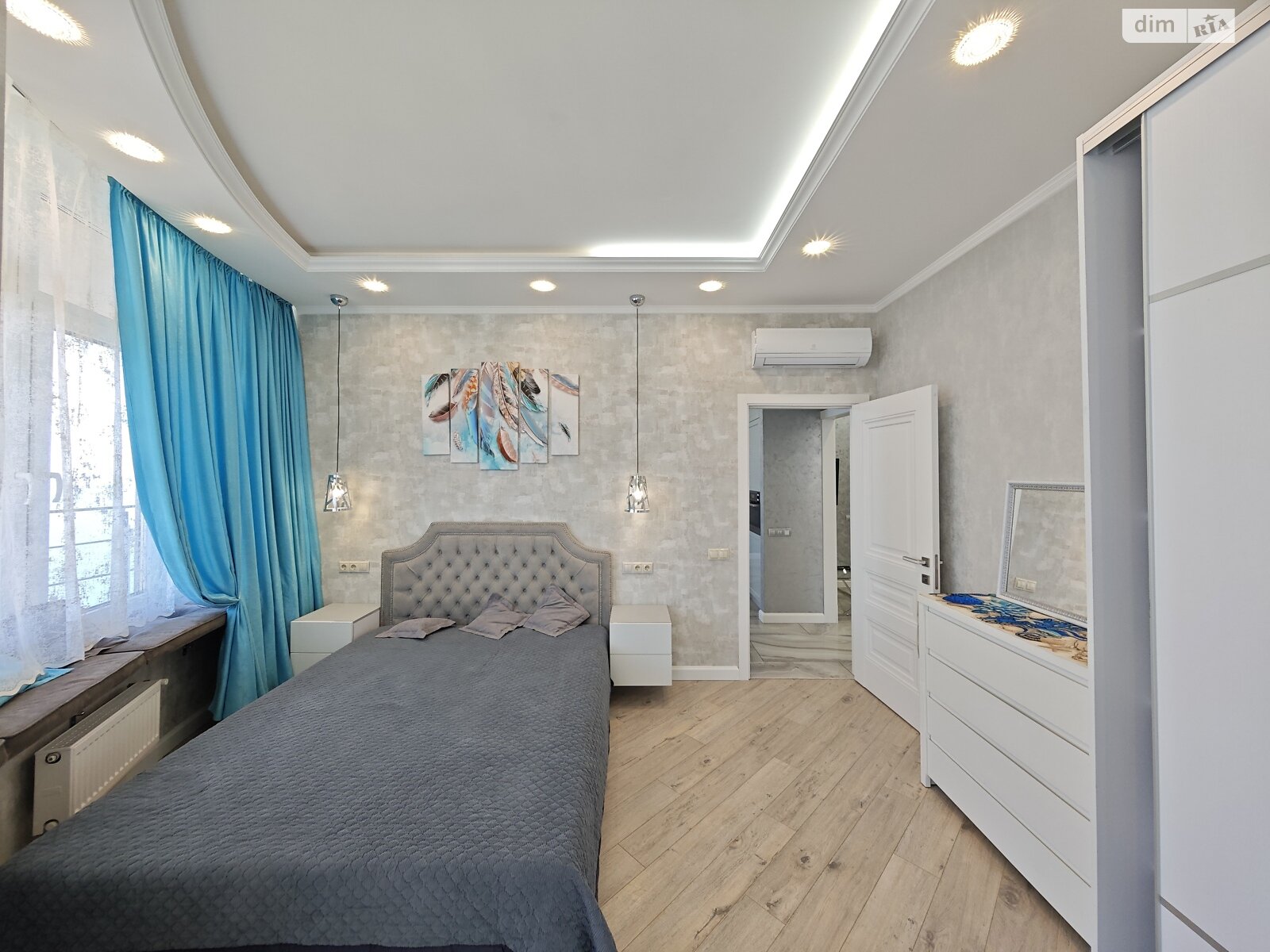 трикімнатна квартира в Одесі, район Приморський, на вул. Валерія Самофалова 16А/5 в довготривалу оренду помісячно фото 1