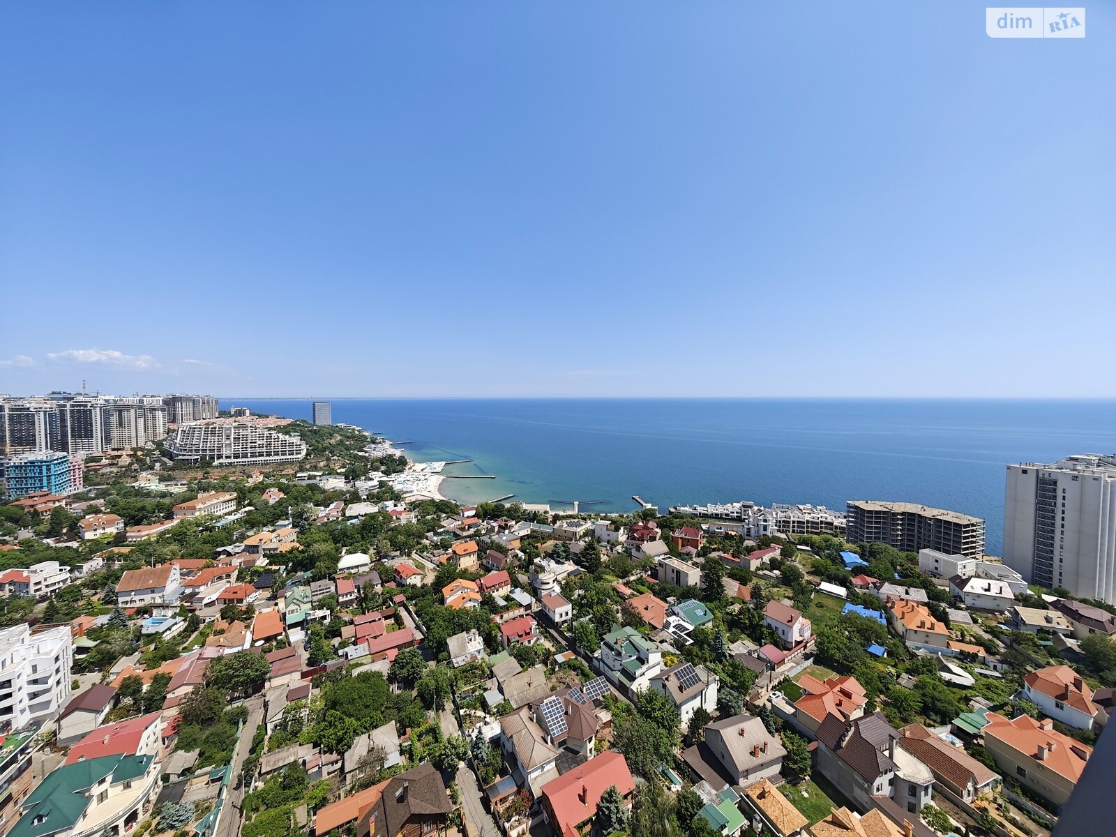 трикімнатна квартира в Одесі, район Приморський, на вул. Валерія Самофалова 16А/5 в довготривалу оренду помісячно фото 1