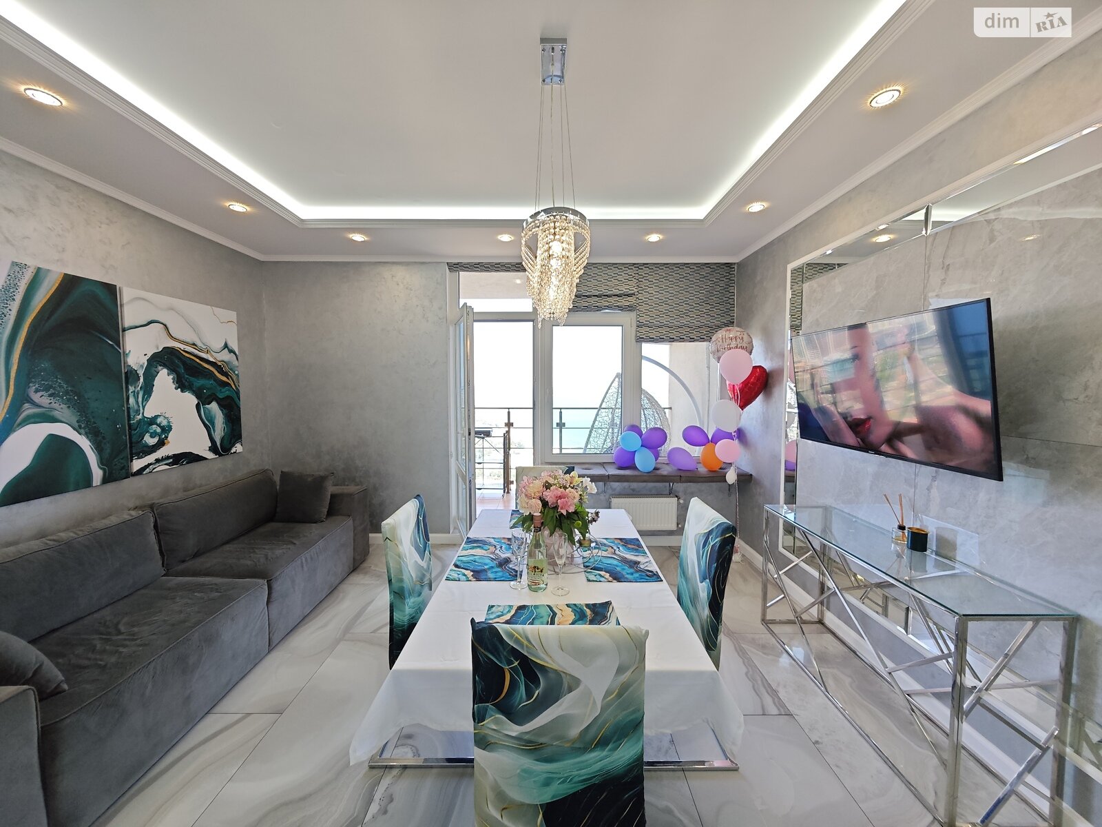 трикімнатна квартира в Одесі, район Приморський, на вул. Валерія Самофалова 16А/5 в довготривалу оренду помісячно фото 1