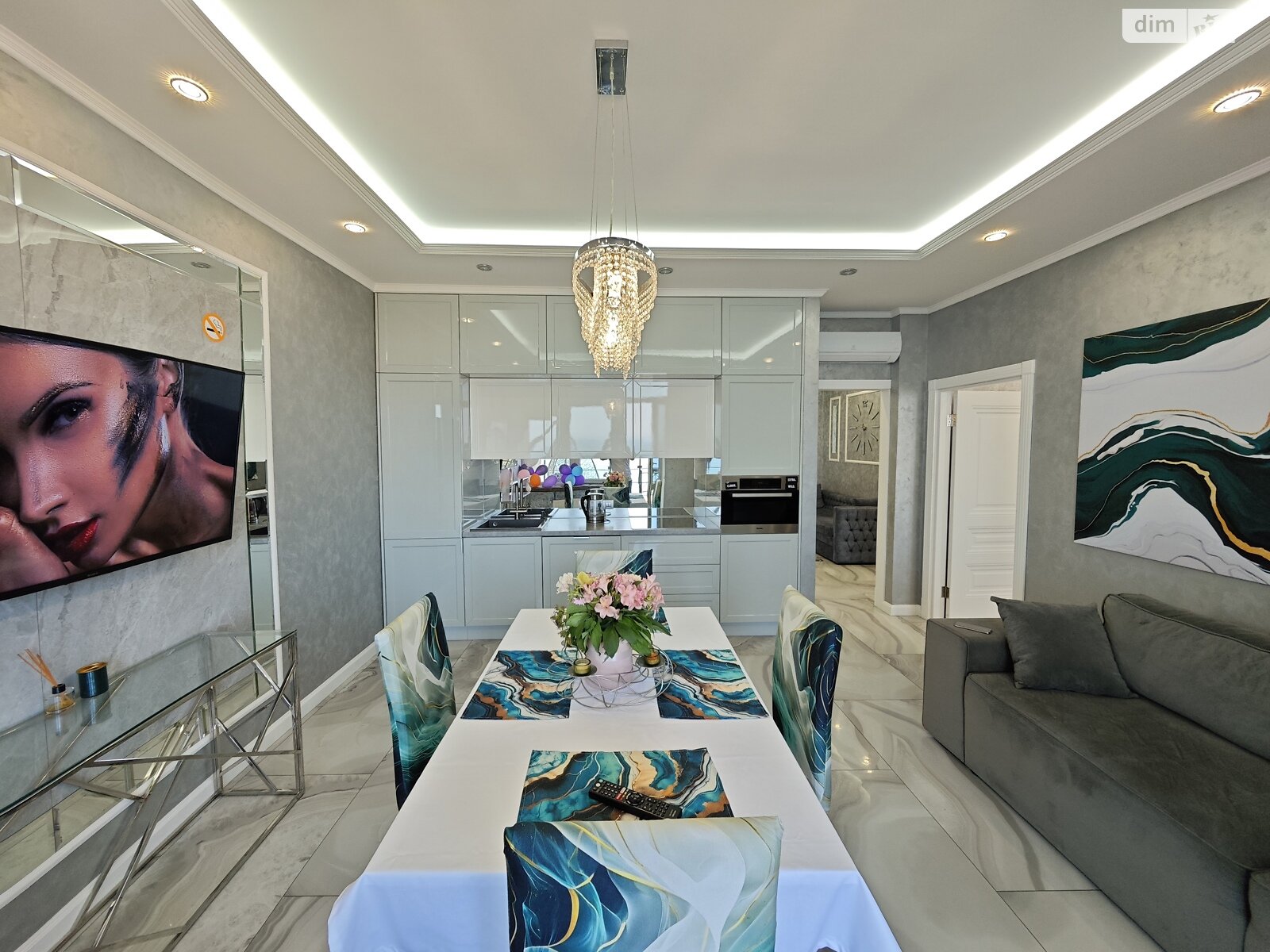 трикімнатна квартира в Одесі, район Приморський, на вул. Валерія Самофалова 16А/5 в довготривалу оренду помісячно фото 1