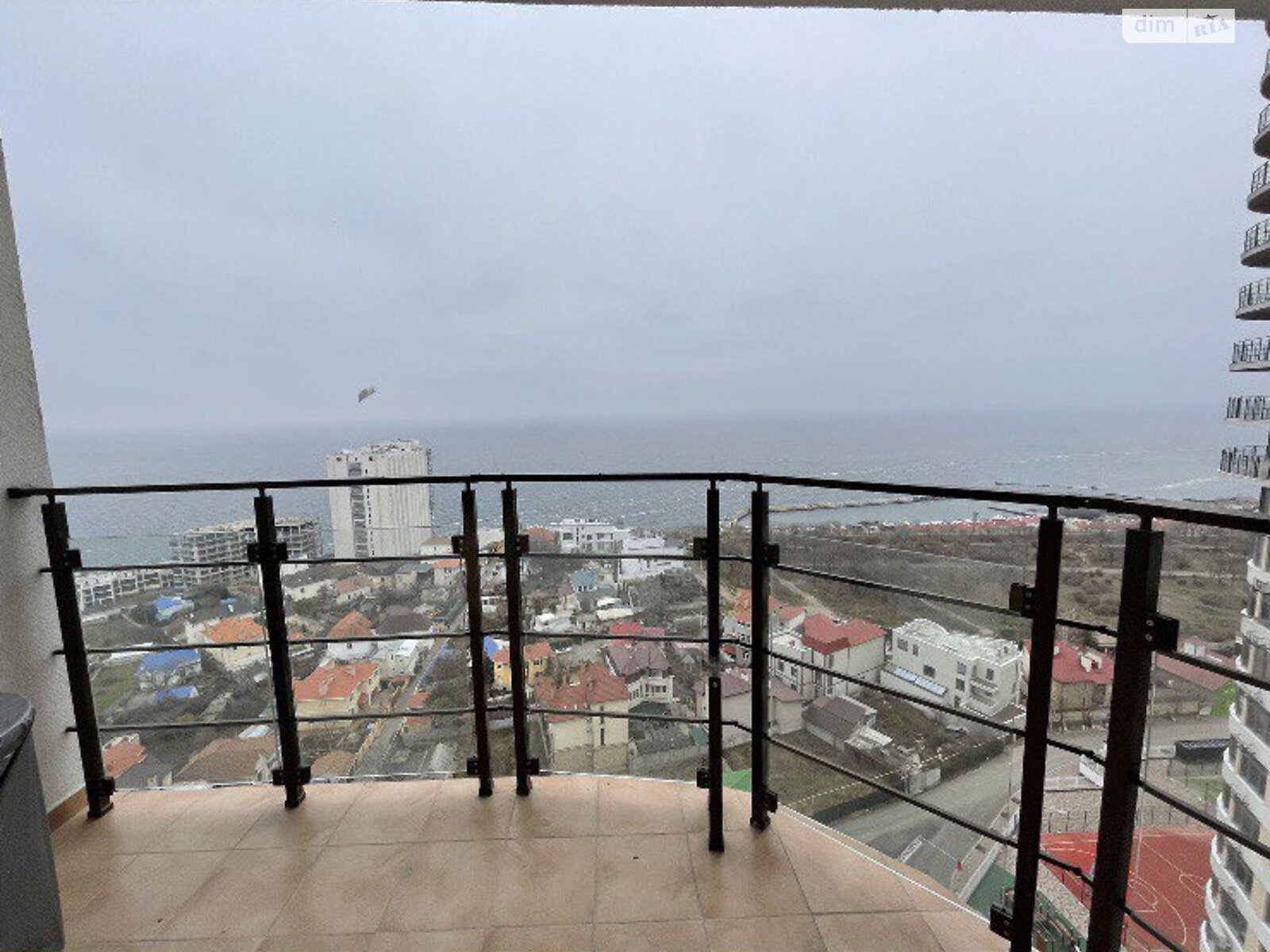 двокімнатна квартира в Одесі, район Приморський, на вул. Валерія Самофалова 16А/5 в довготривалу оренду помісячно фото 1